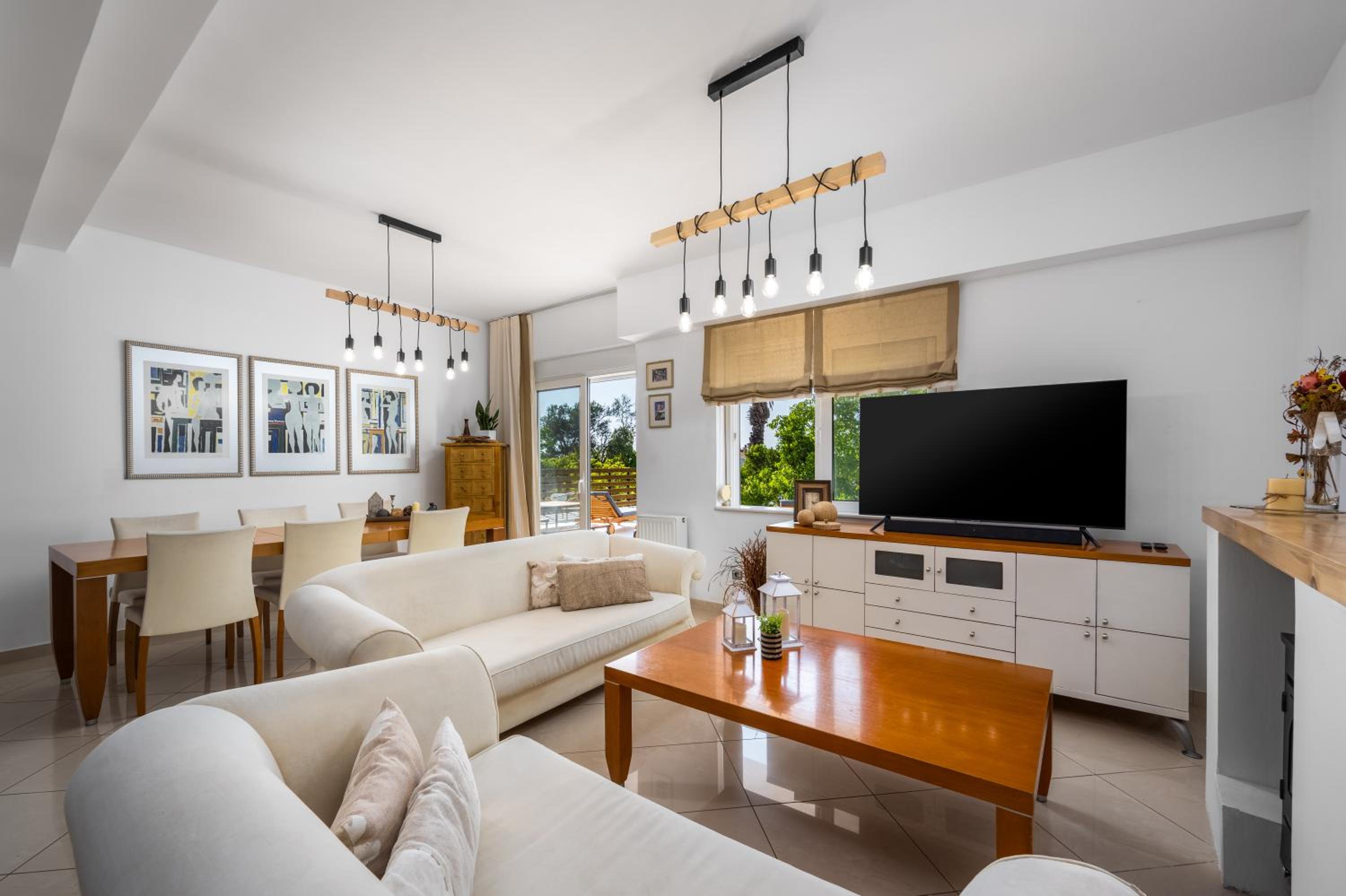 Three-Bedroom Villa photo 1