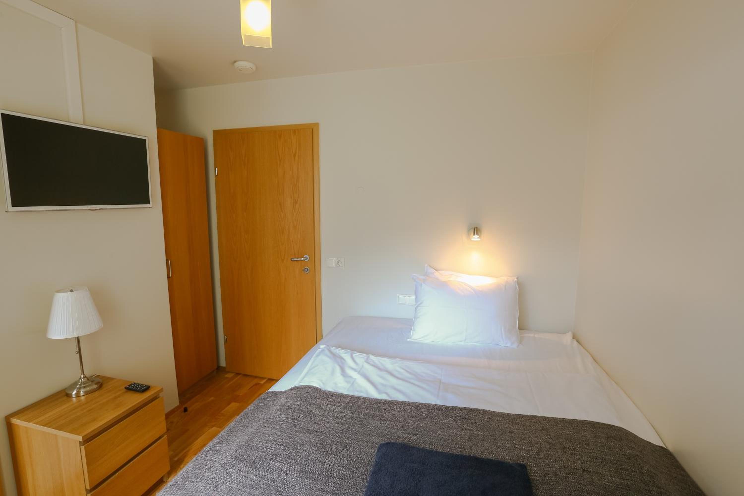 Small Economy Double Room with Private Bathroom photo 2