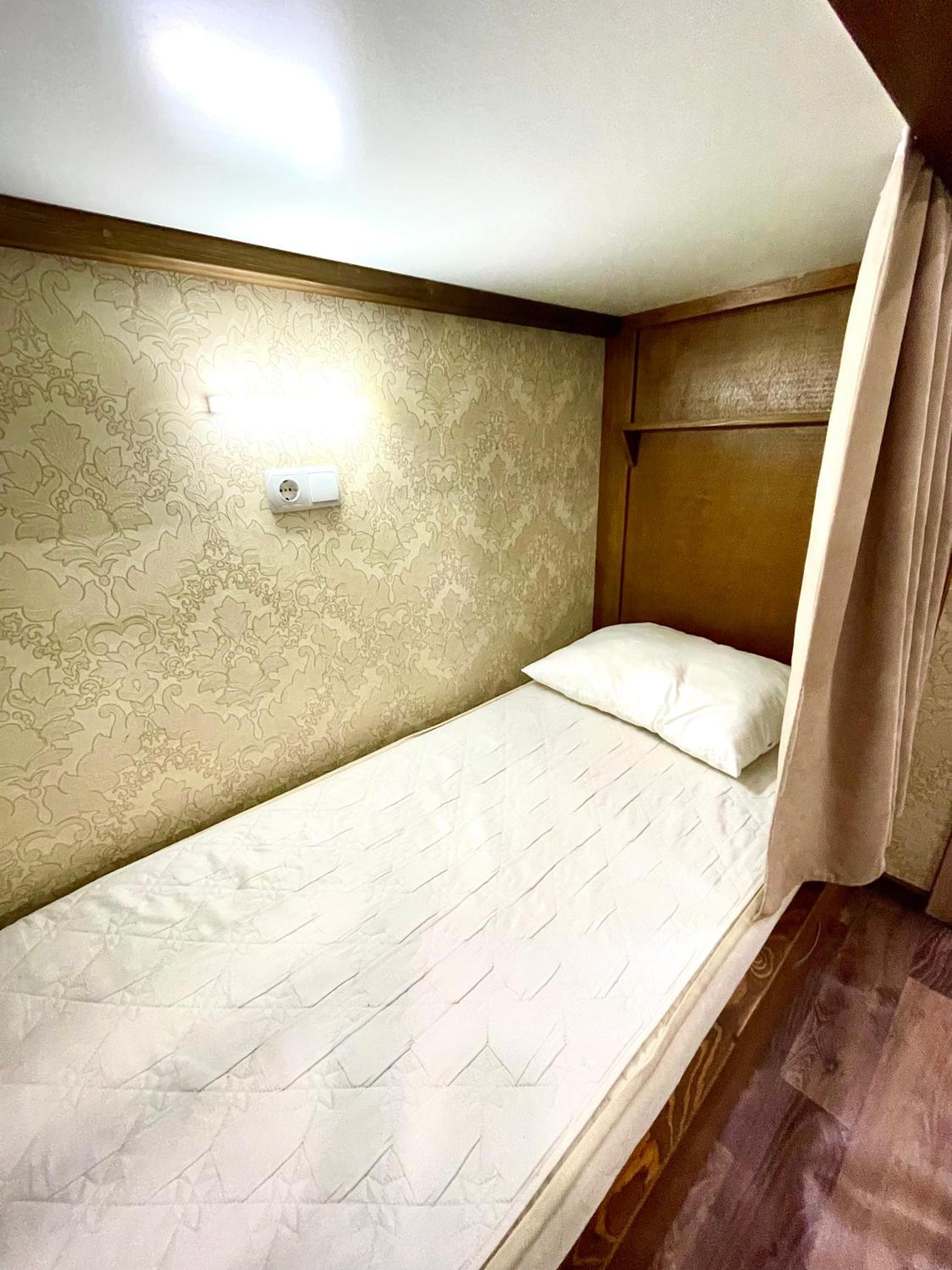 Bunk Bed in Mixed Dormitory Room photo 2