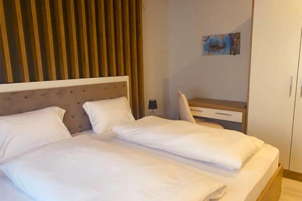 Double Room with Private Bathroom - Photo 1
