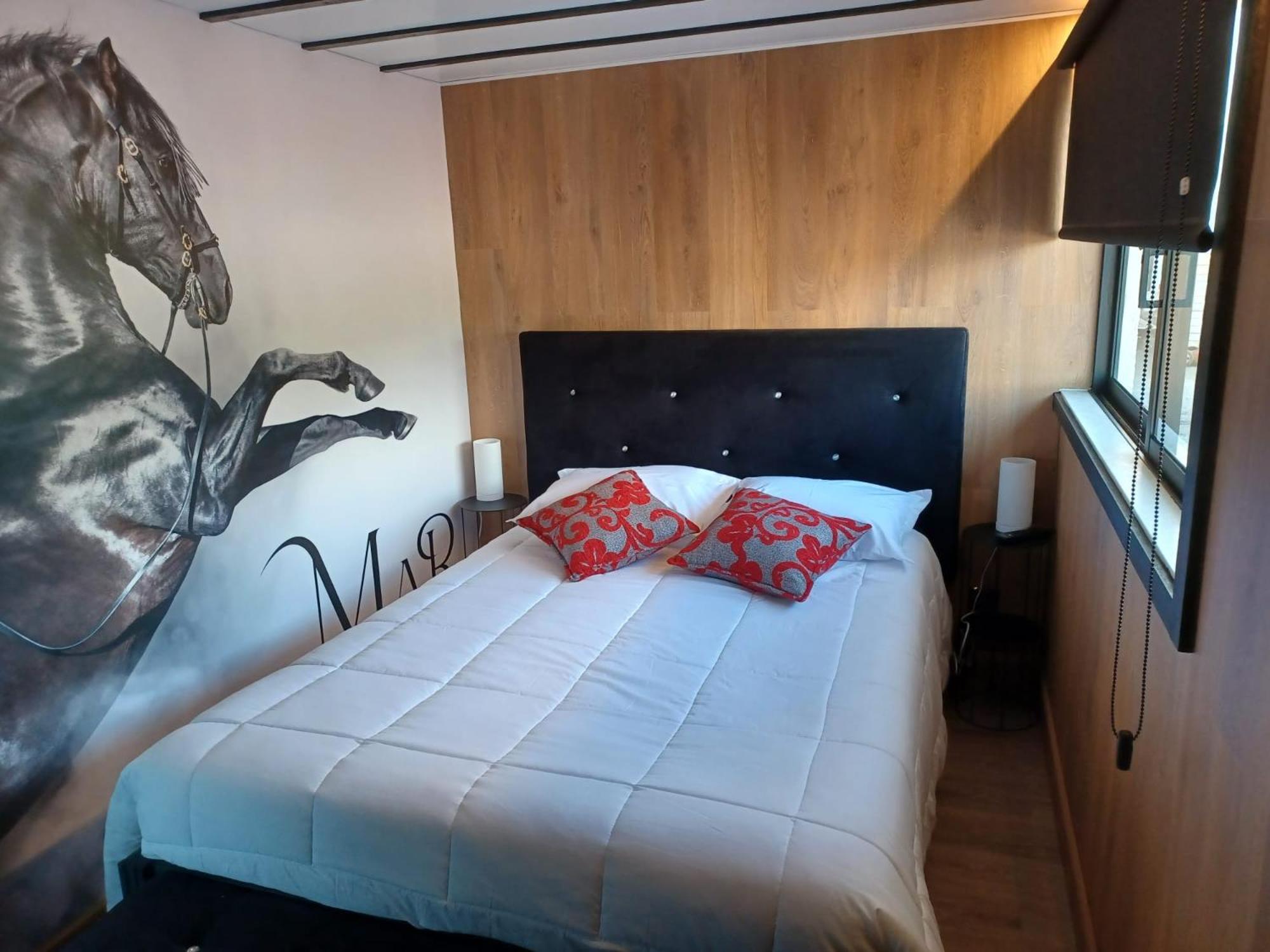 Deluxe Bungalow - Photo 2