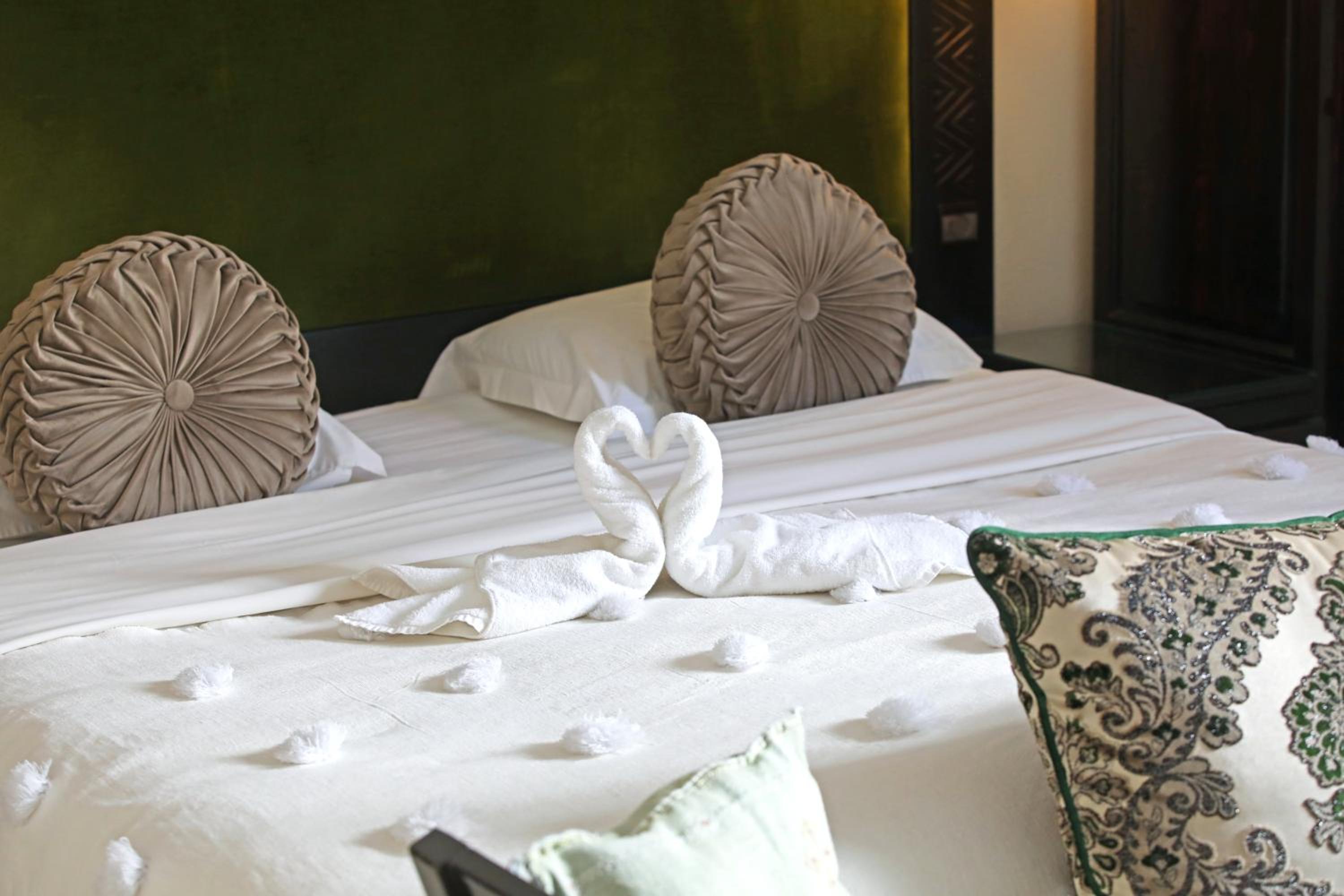 Deluxe Double Room - Photo 8
