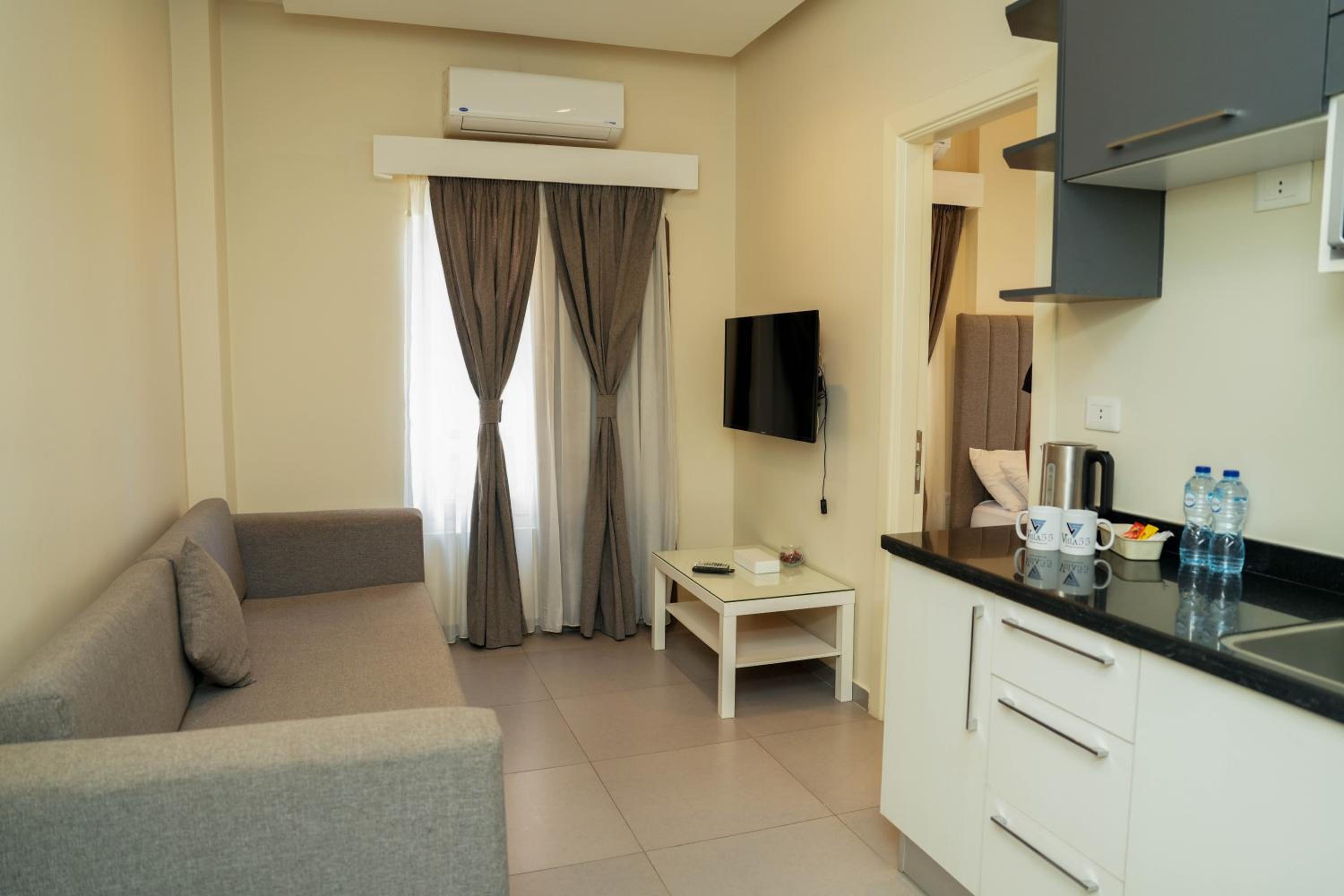 Basic Triple Room - Photo 14