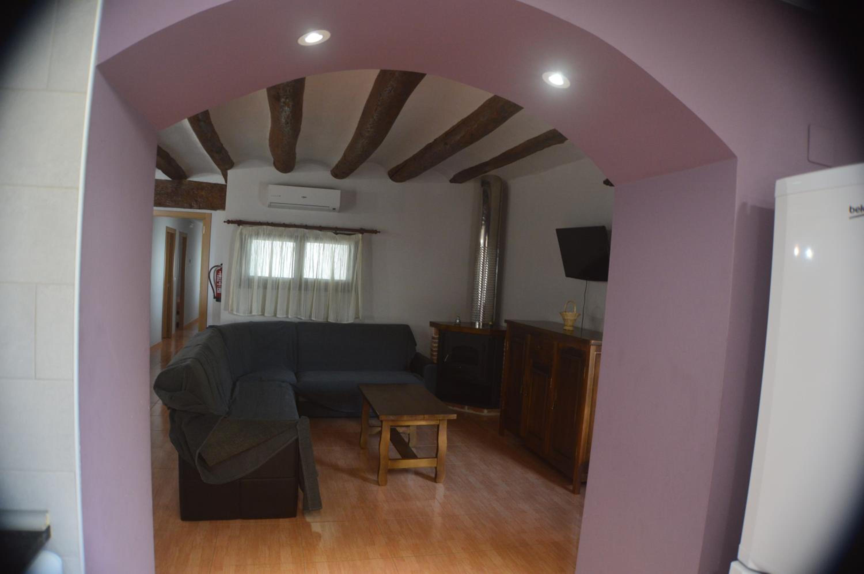 Four-Bedroom House photo 3