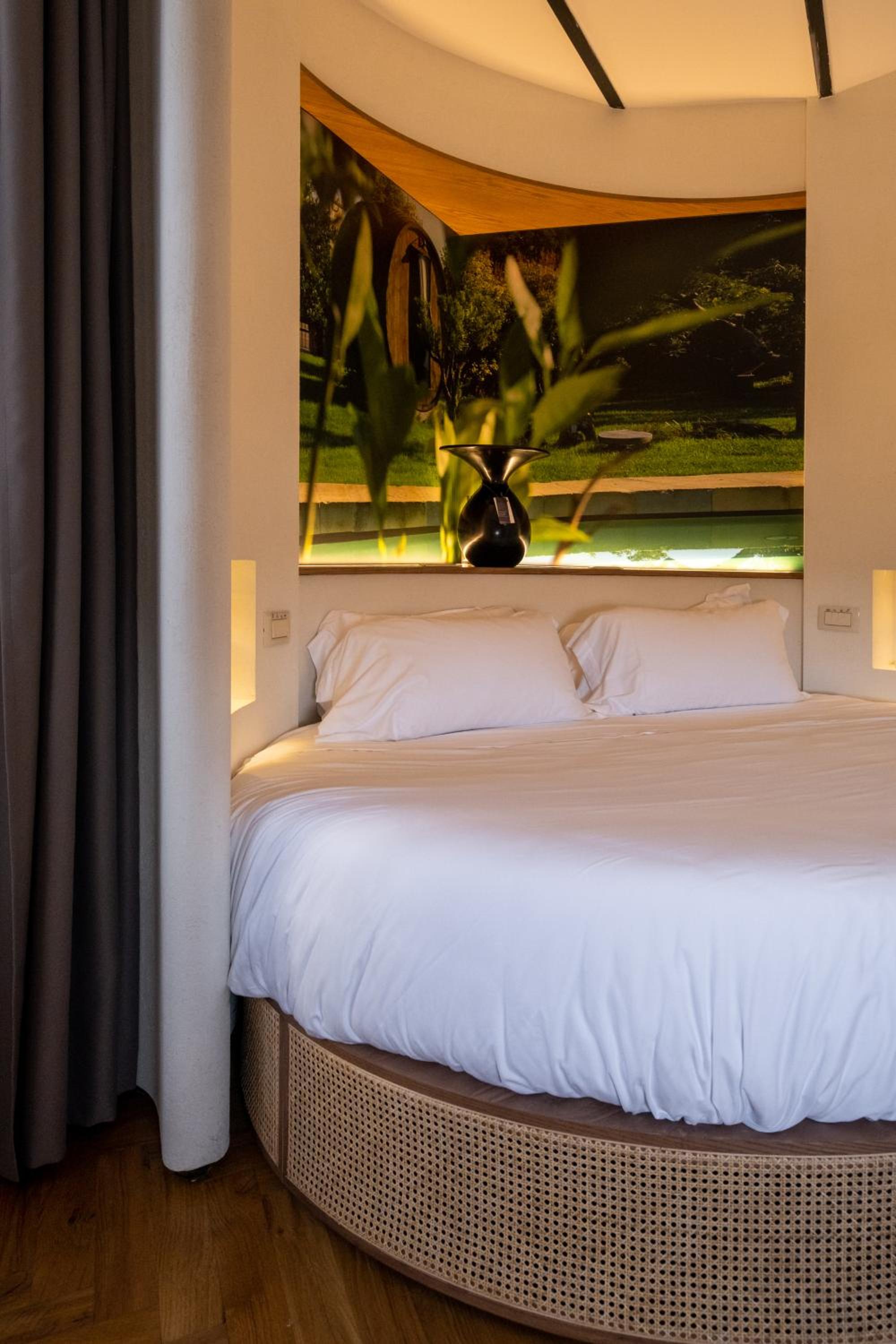 Deluxe Double Room - Photo 1