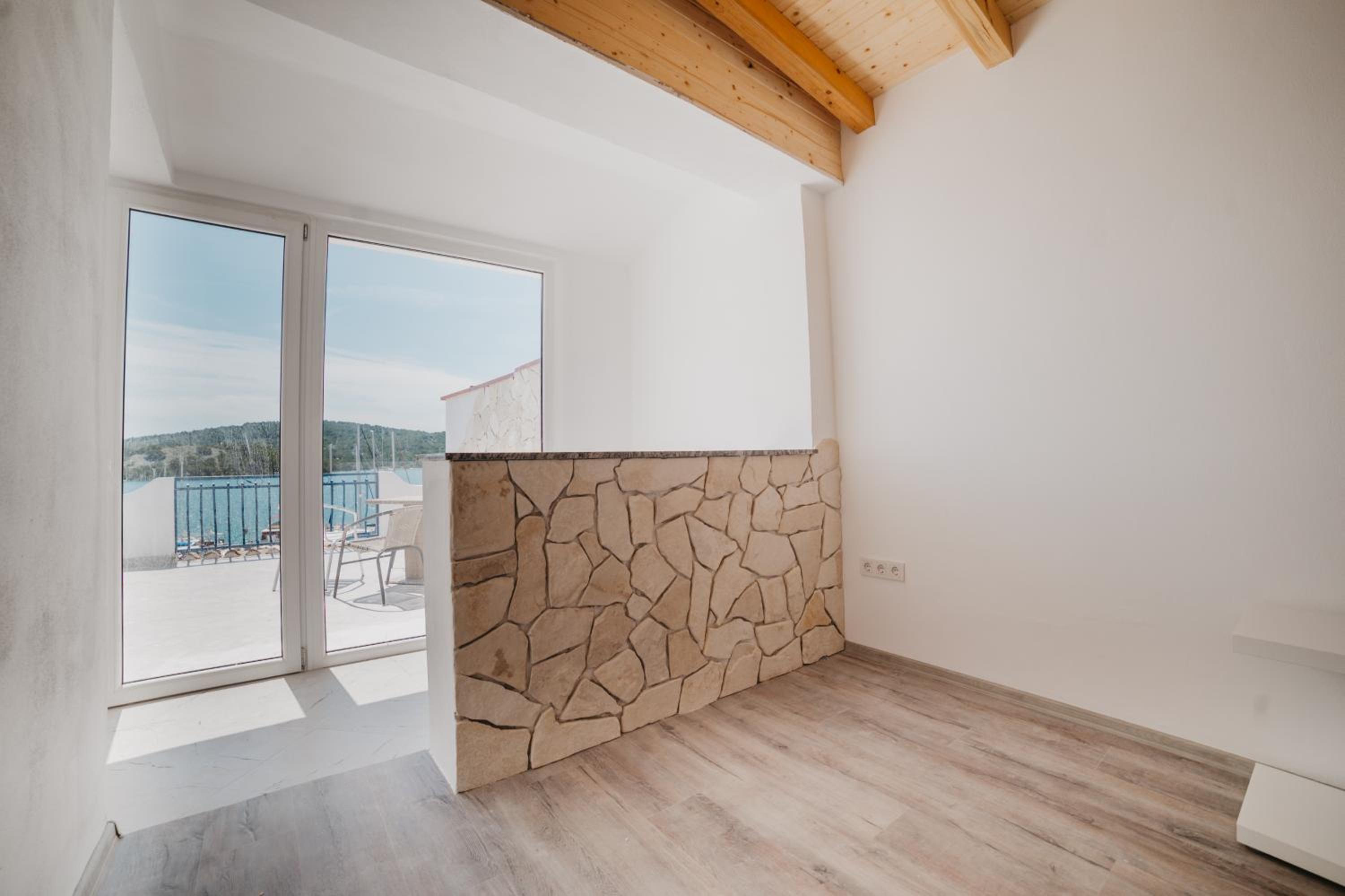 Family Room with Sea View - Photo 10