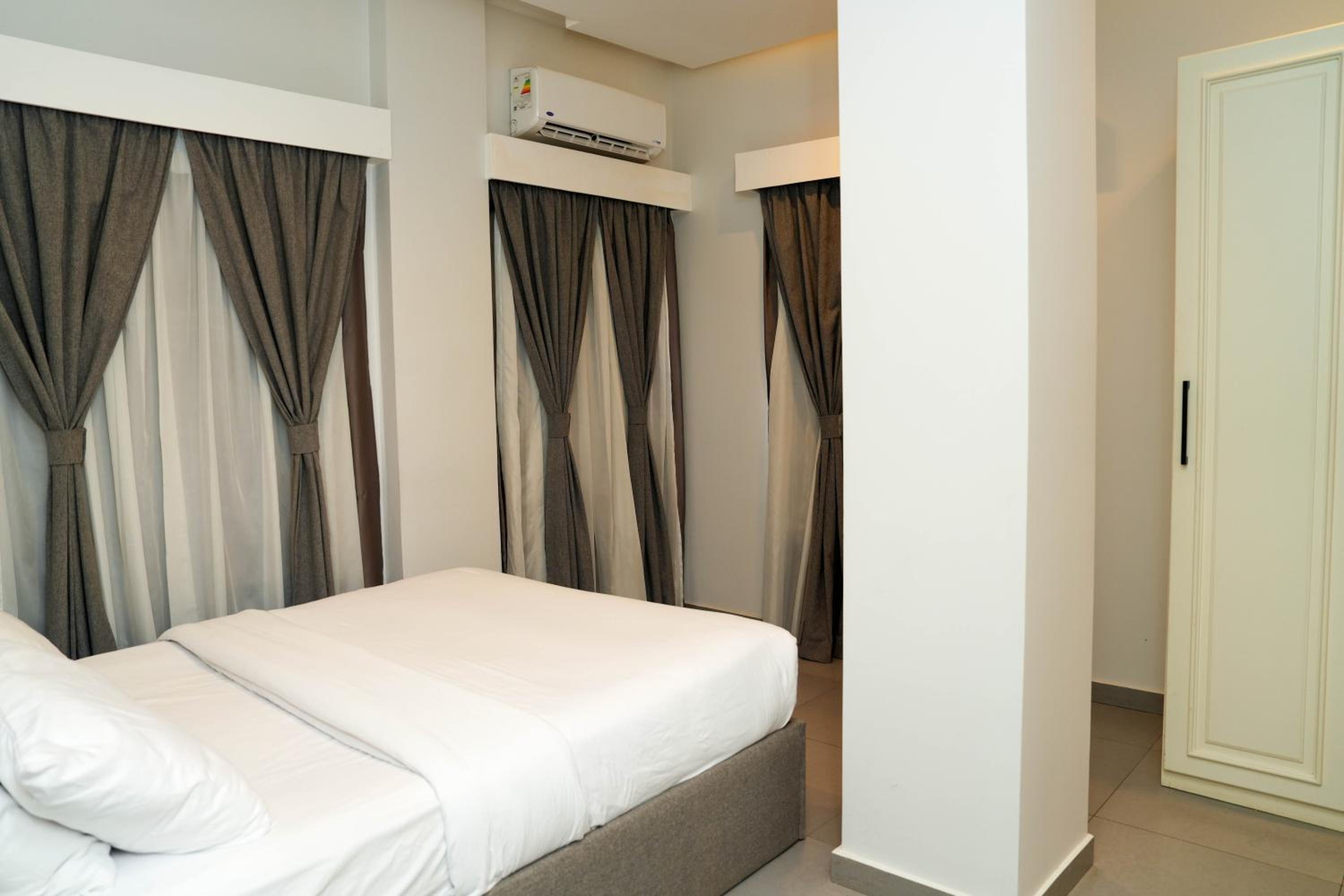 Basic Triple Room - Photo 23