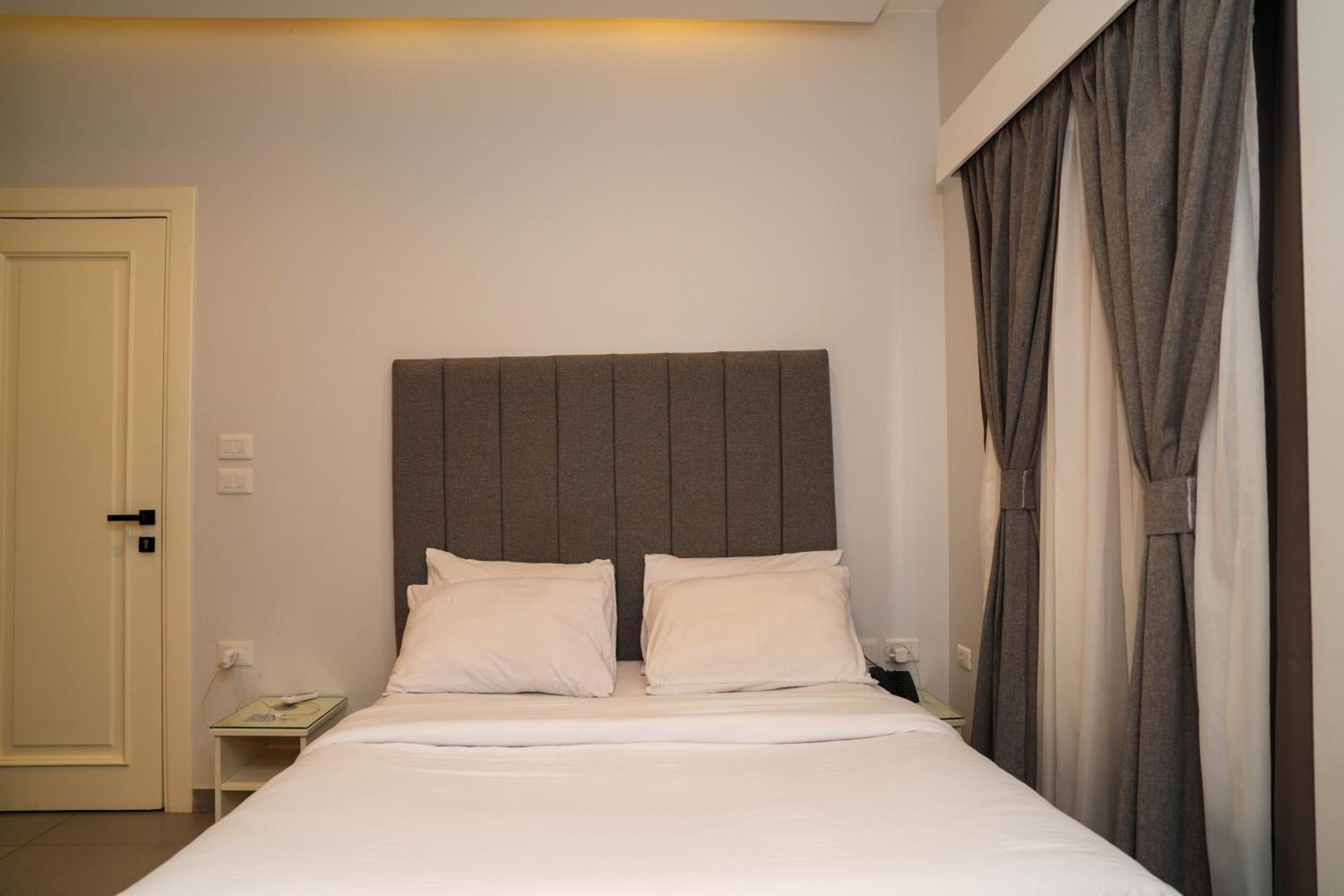 Basic Triple Room - Photo 37