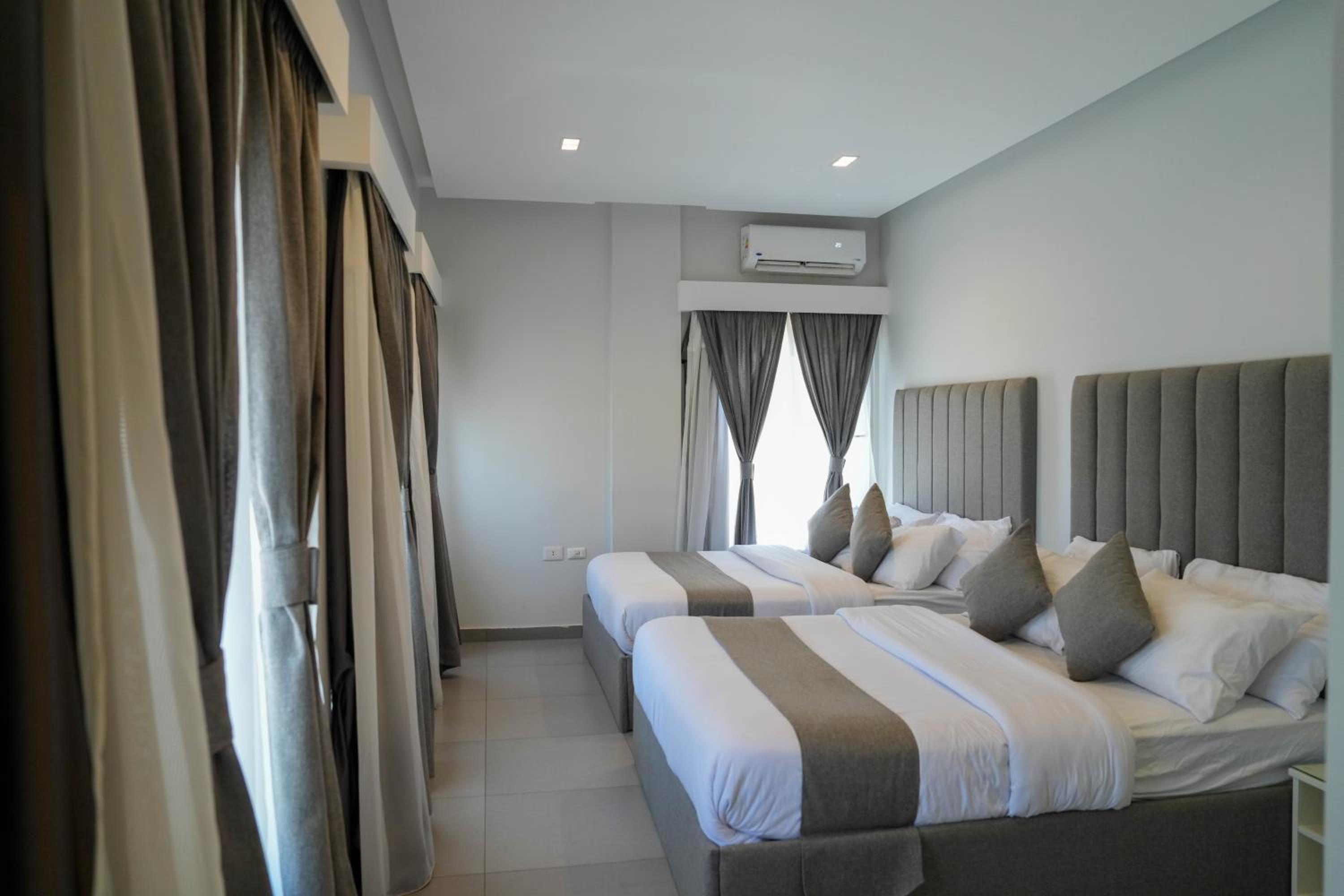 One-Bedroom Apartment - Photo 18
