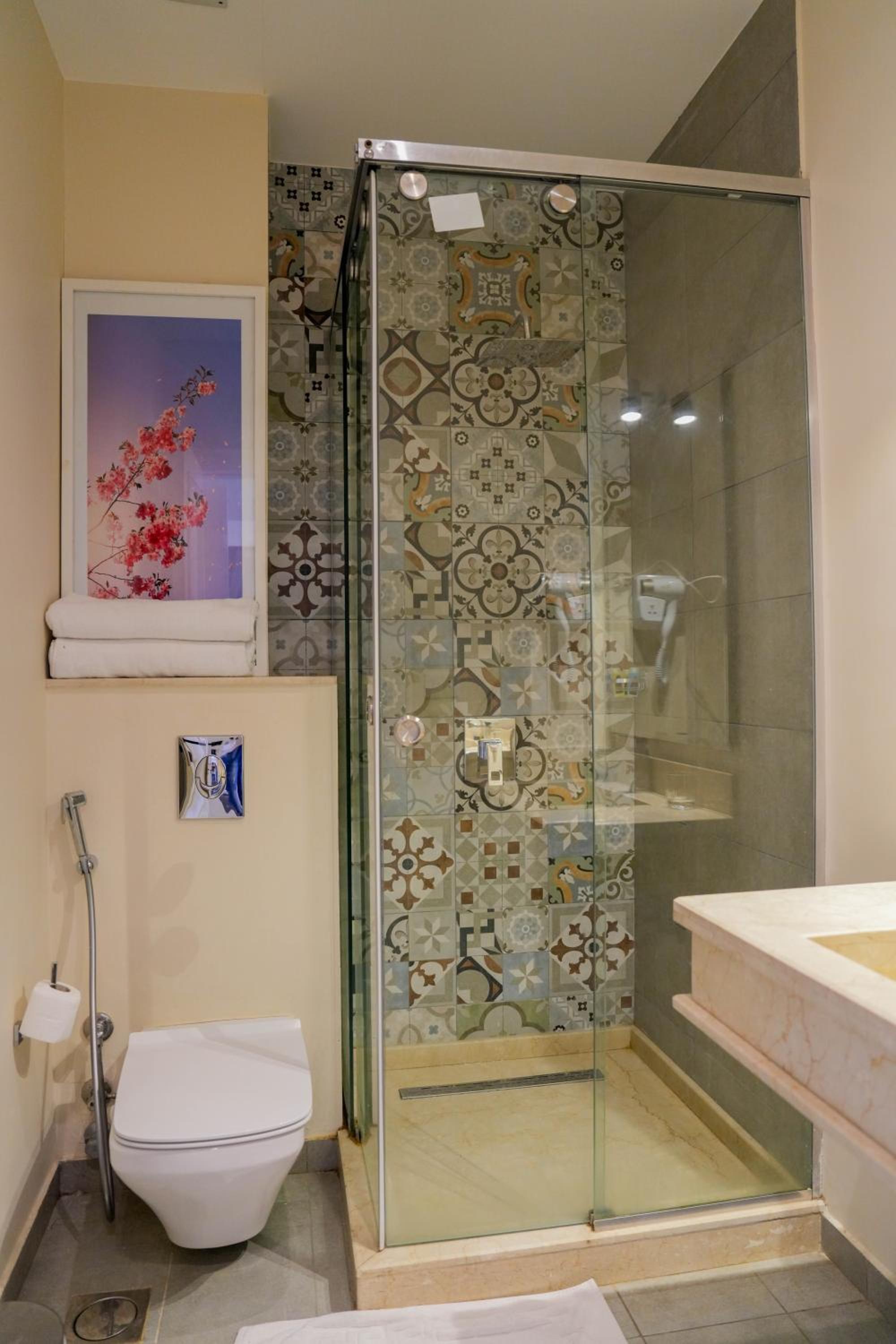 Deluxe Queen Room - Photo 55