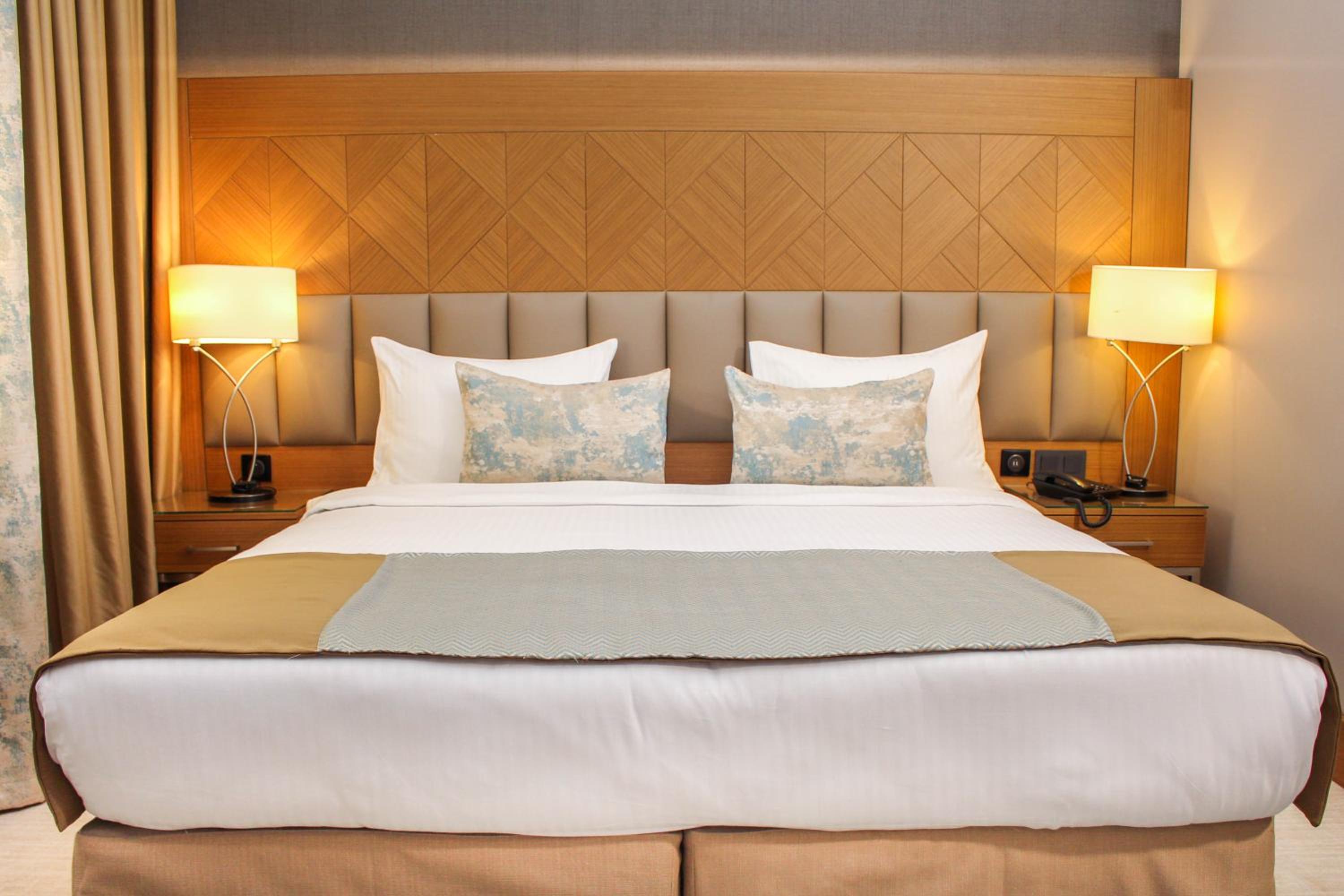 Standard King Room photo 2
