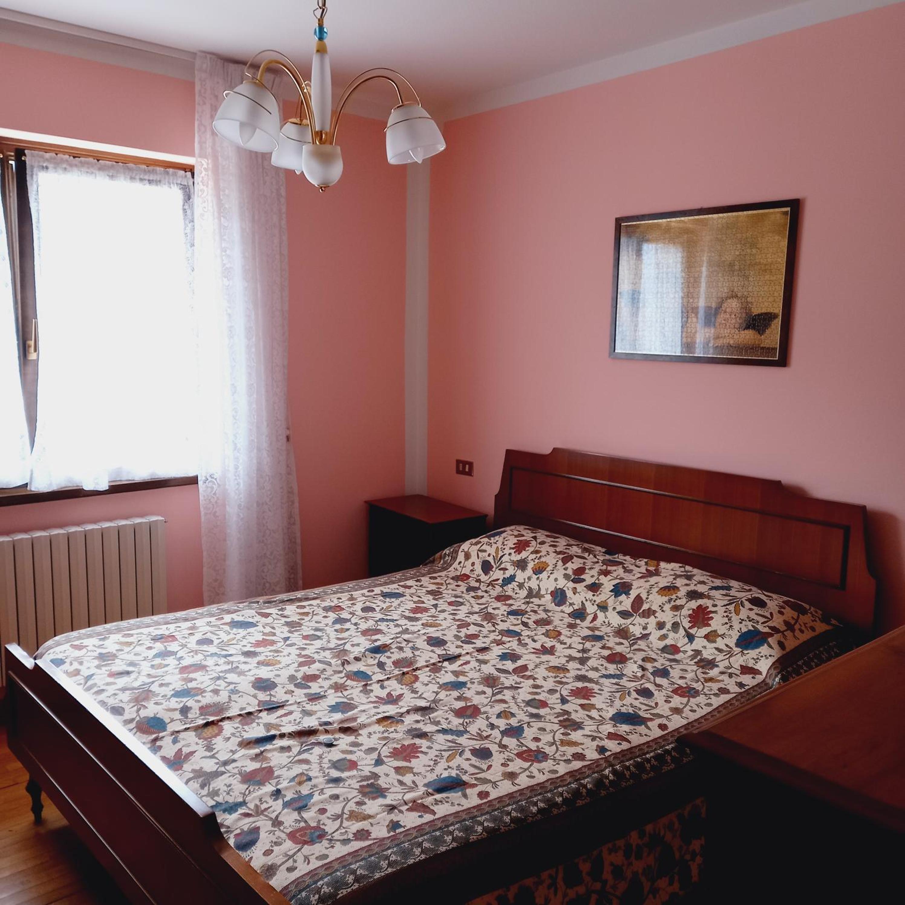 Three-Bedroom Apartment with Mountain View photo 2