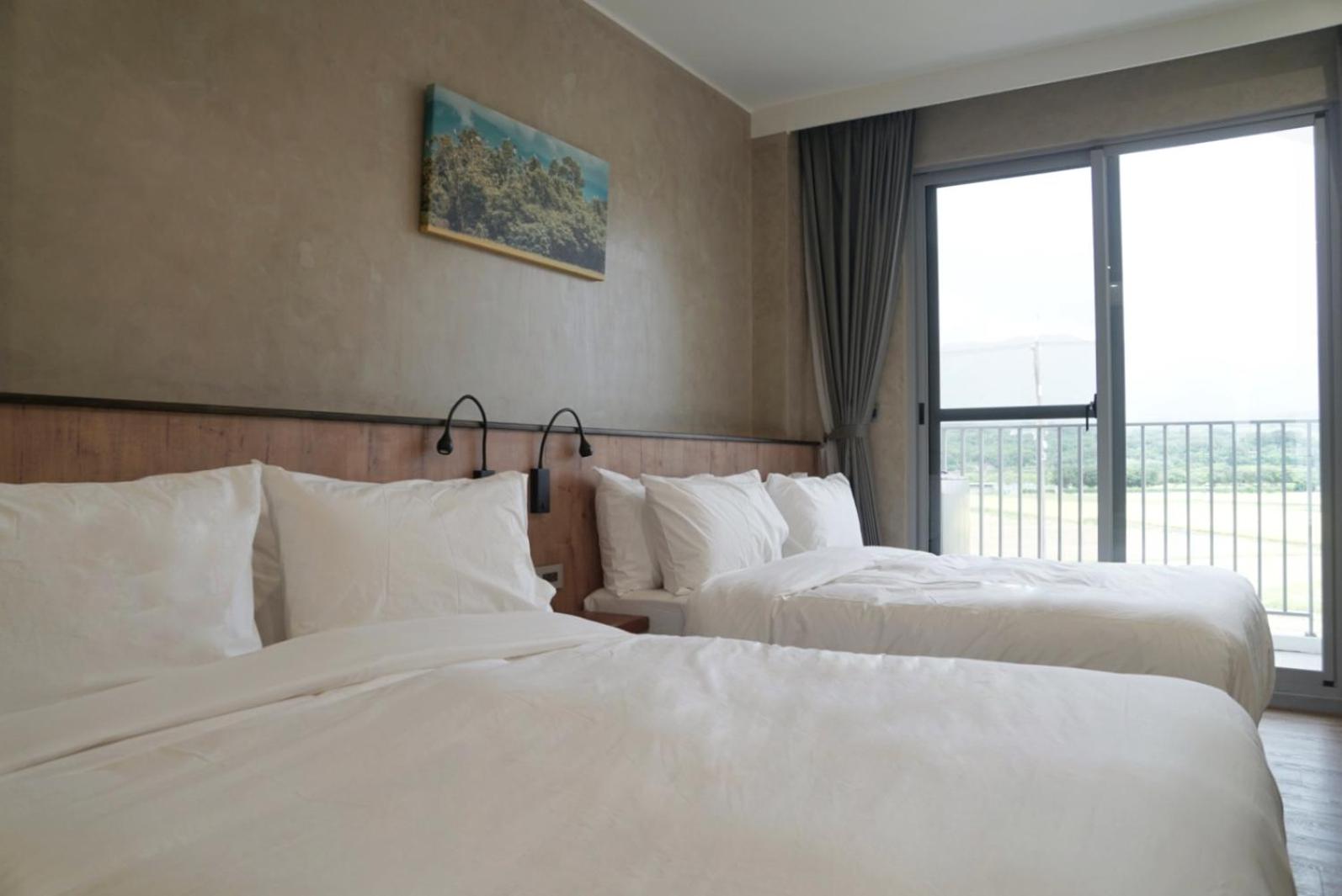 Quadruple Room with Mountain View photo 1