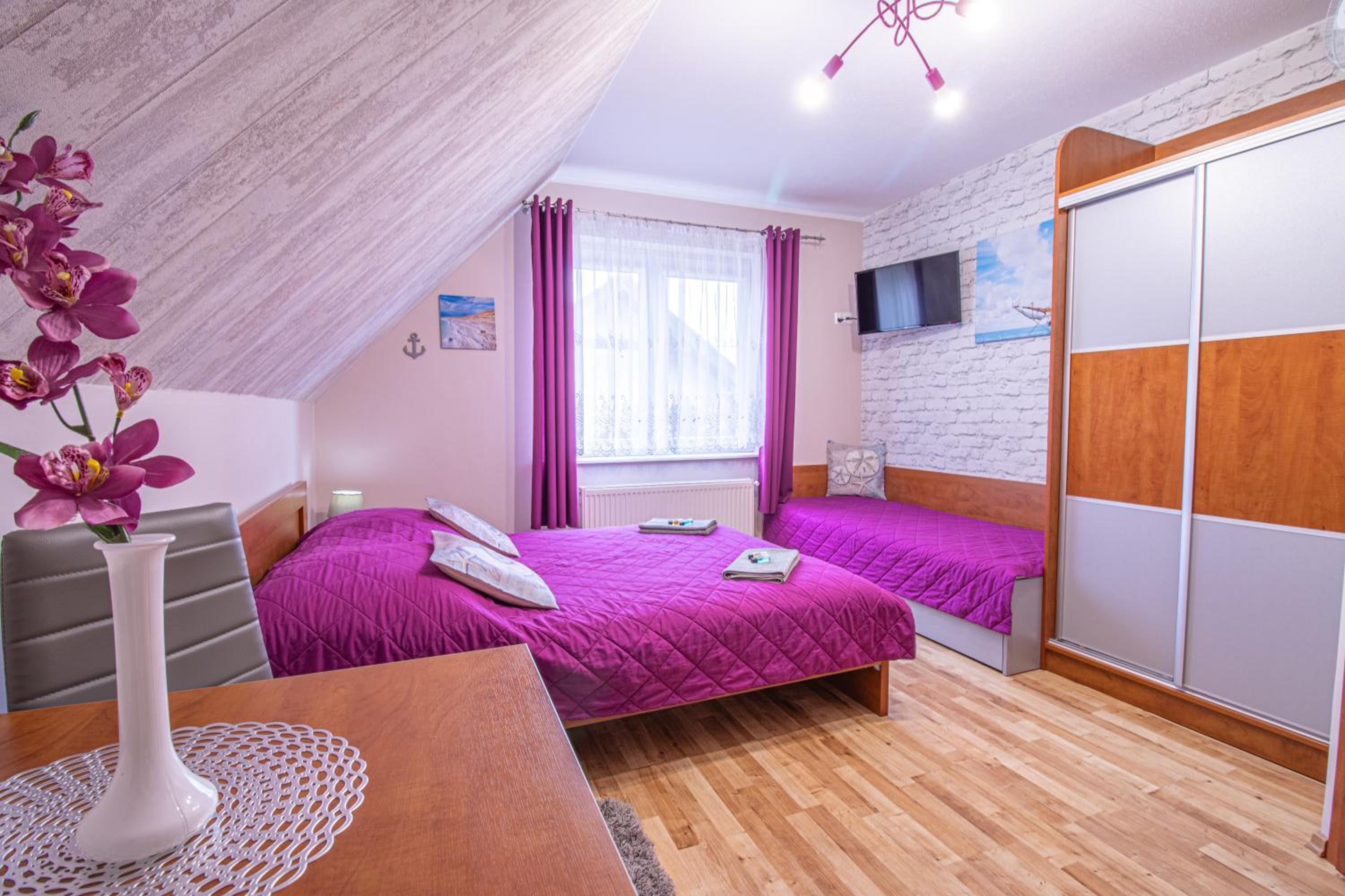 Triple Room with Bathroom photo 1