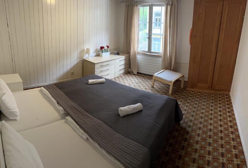 Double Room with Shared Bathroom photo 2