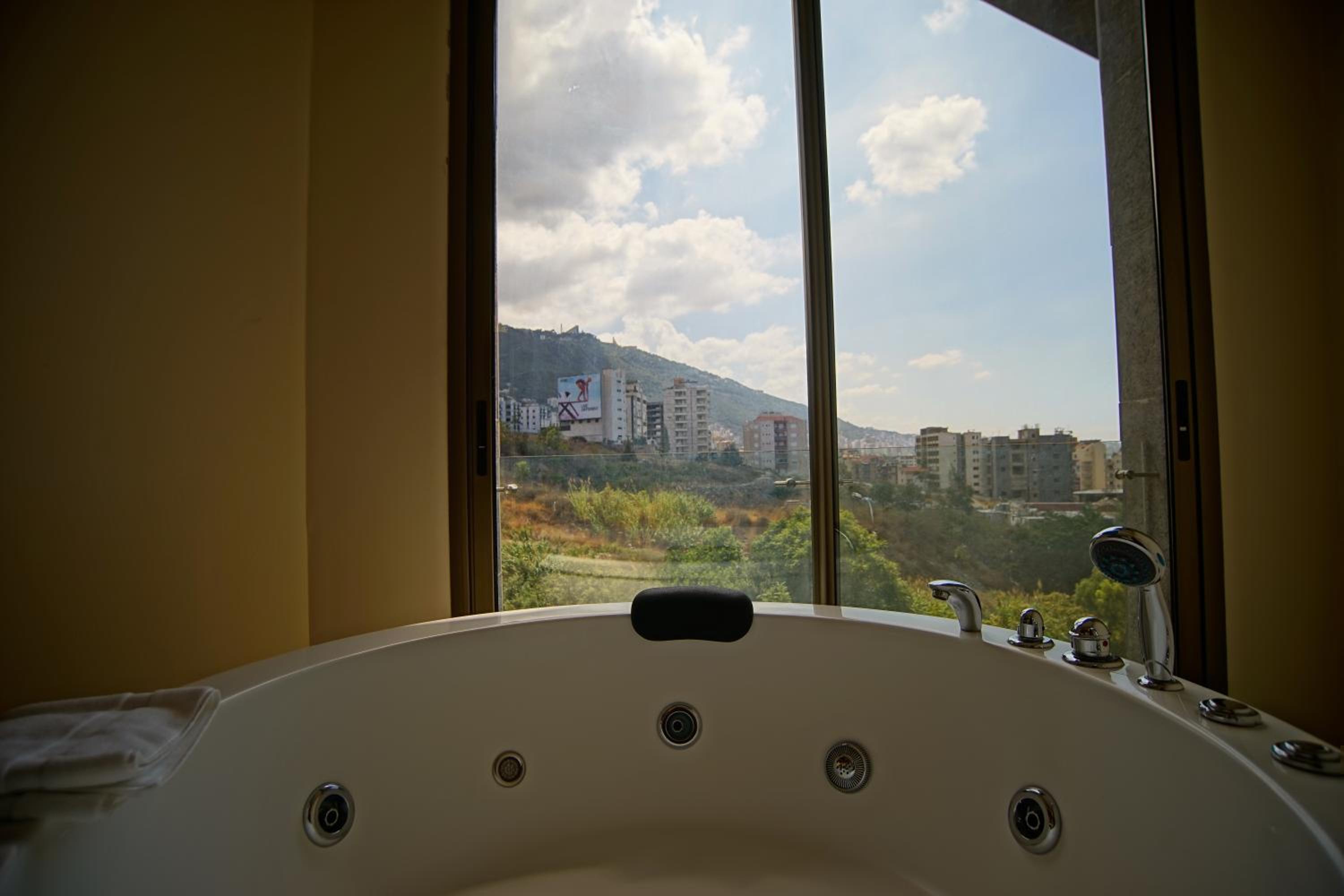 King Suite with Sea View