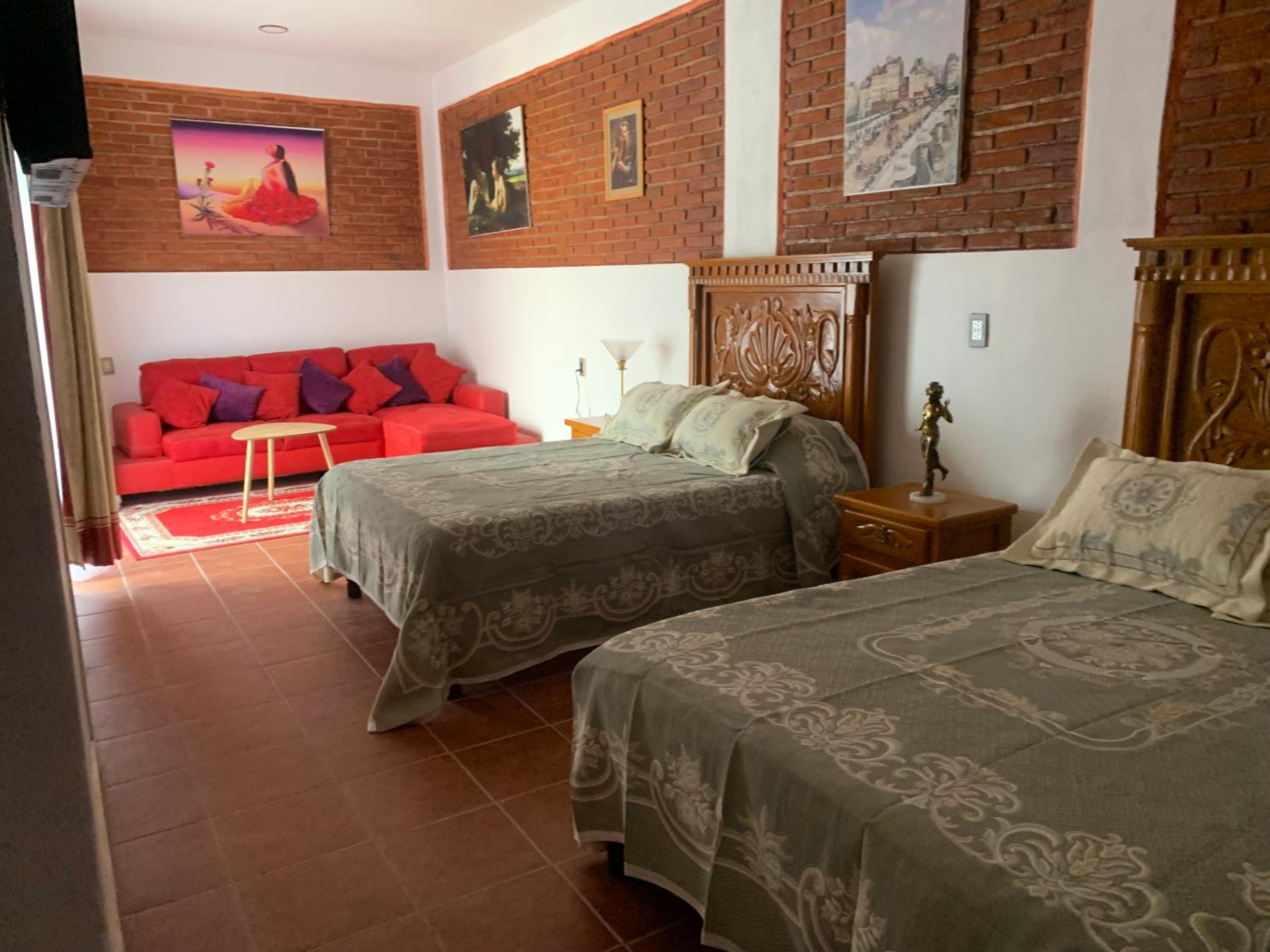 Deluxe Family Room - Photo 4