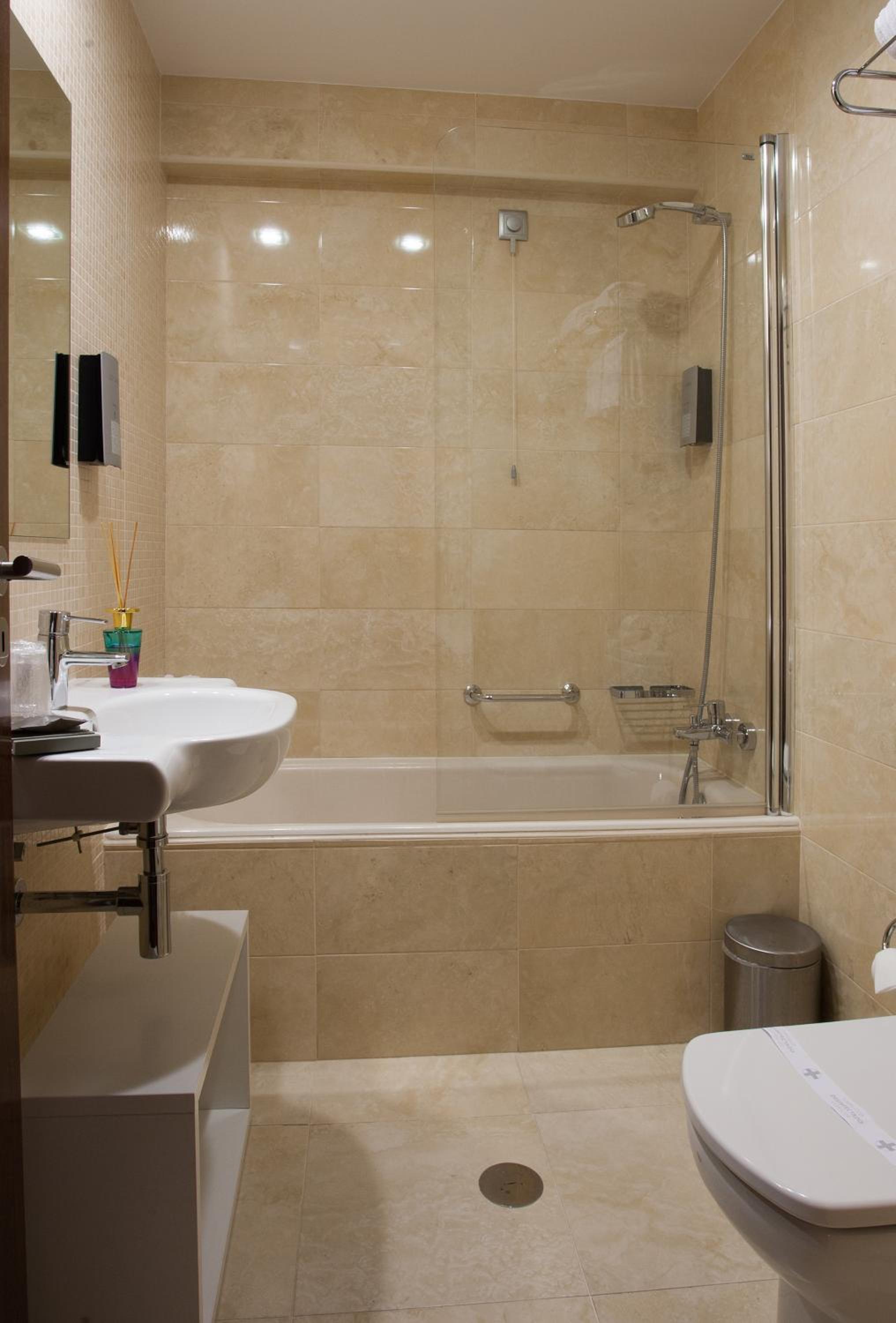 Superior Double or Twin Room photo 2