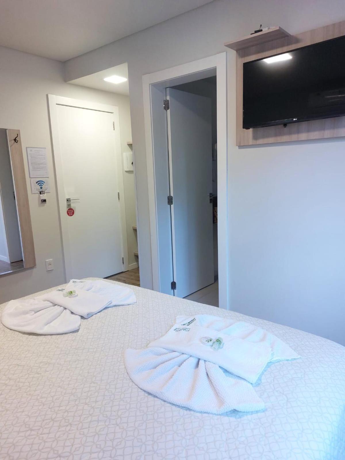 Standard Queen Room - Photo 2