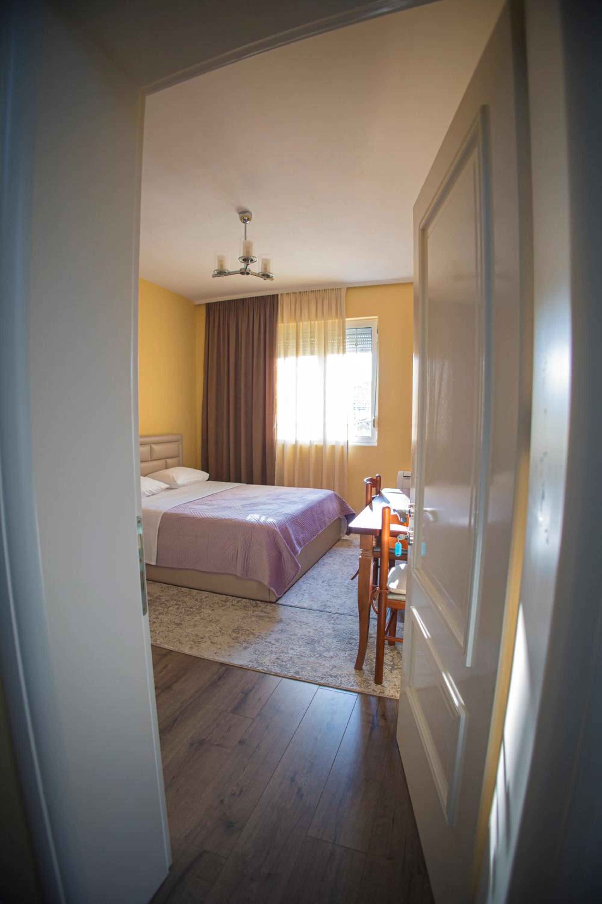 Budget Double Room photo 2
