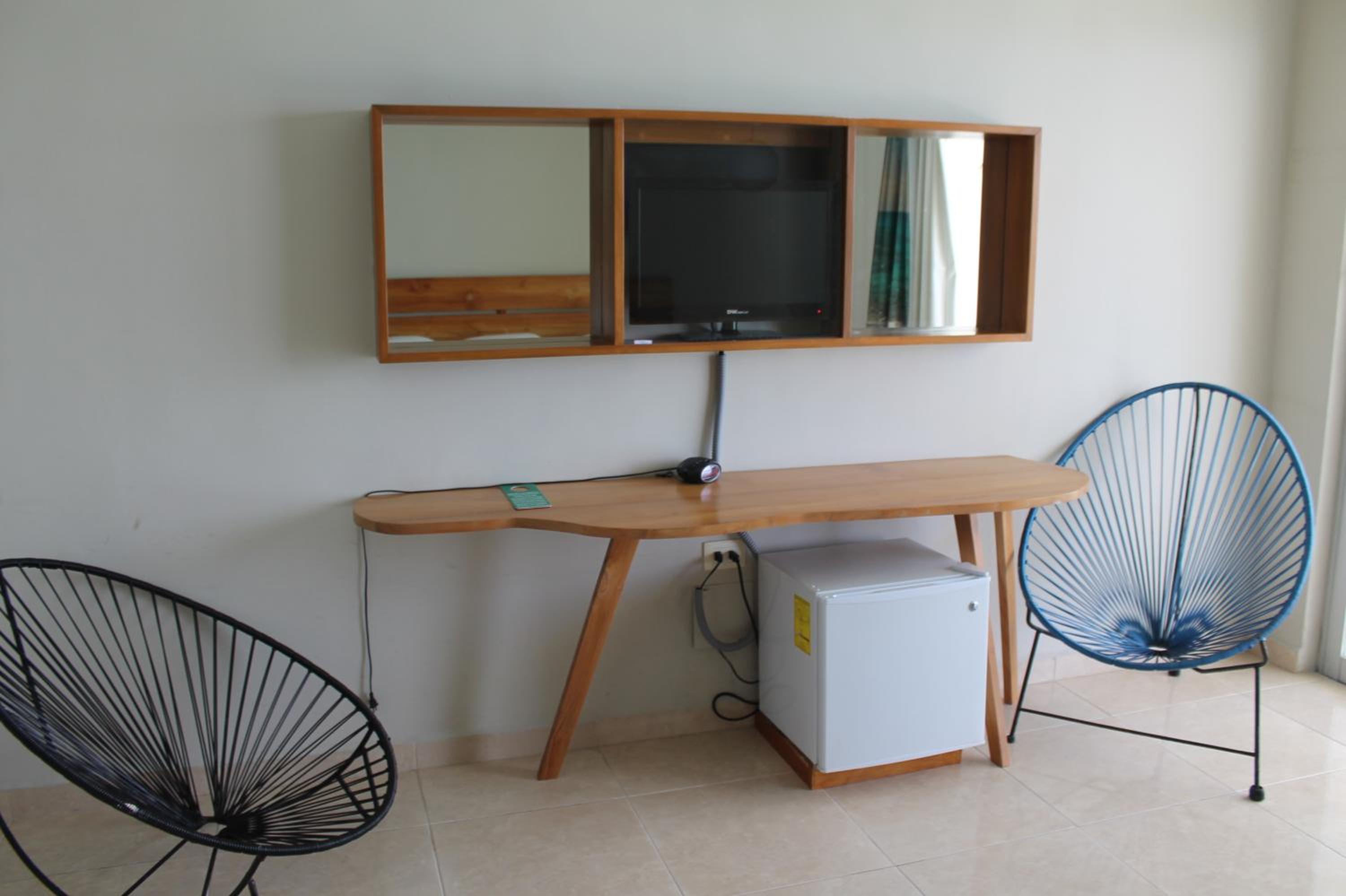 Room with Ocean View - Photo 8