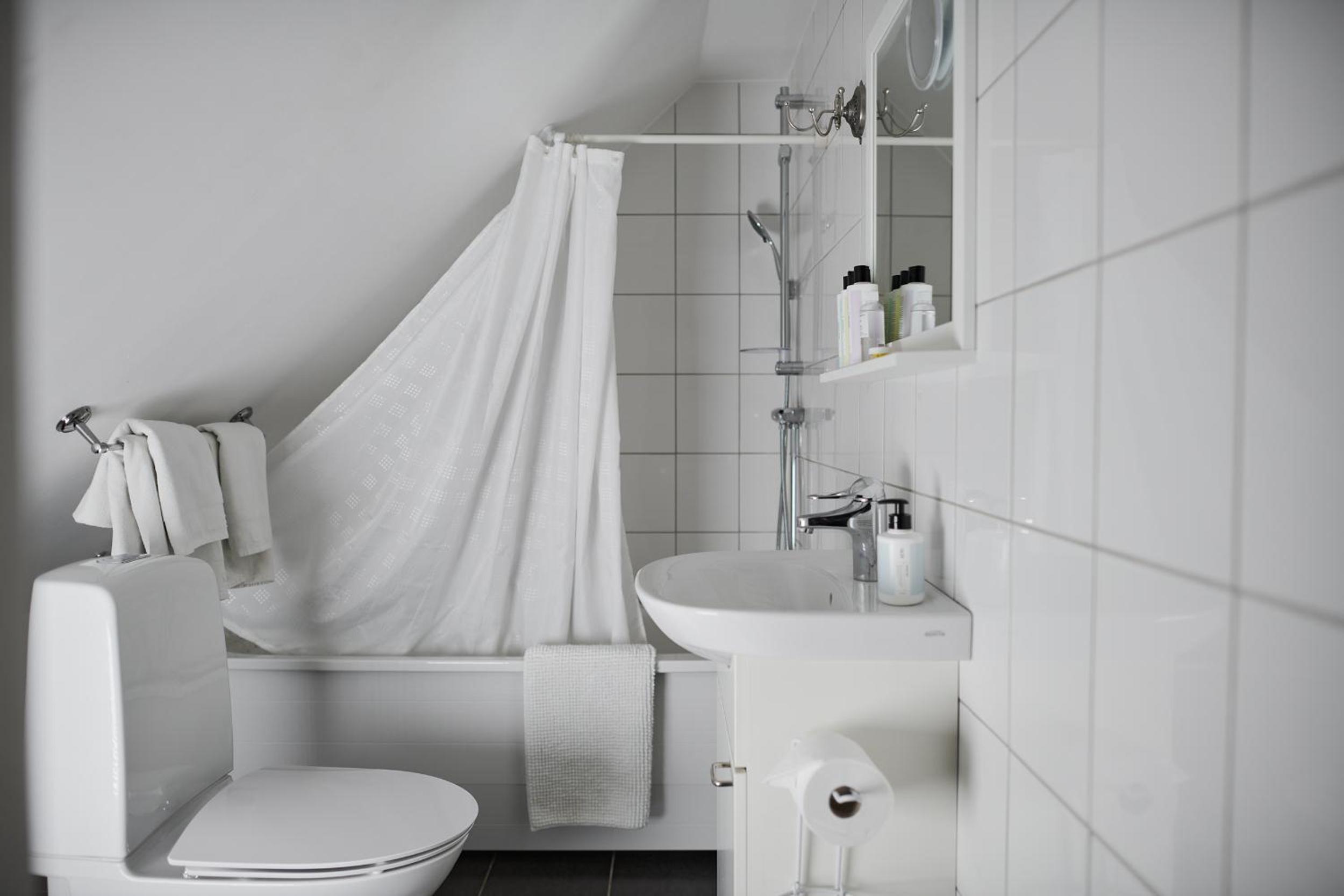 Double Room with Bath photo 2