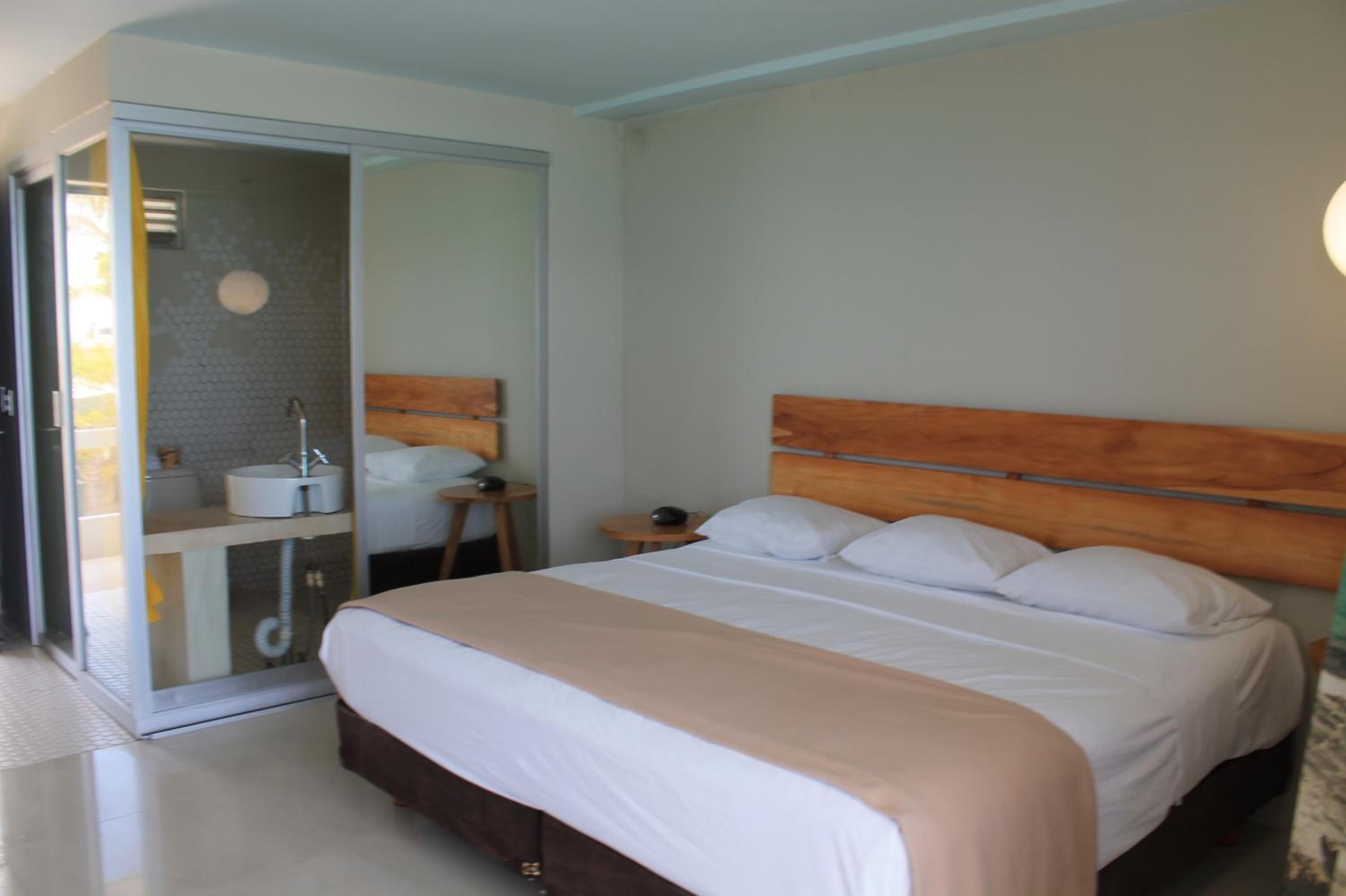 Room with Ocean View - Photo 12