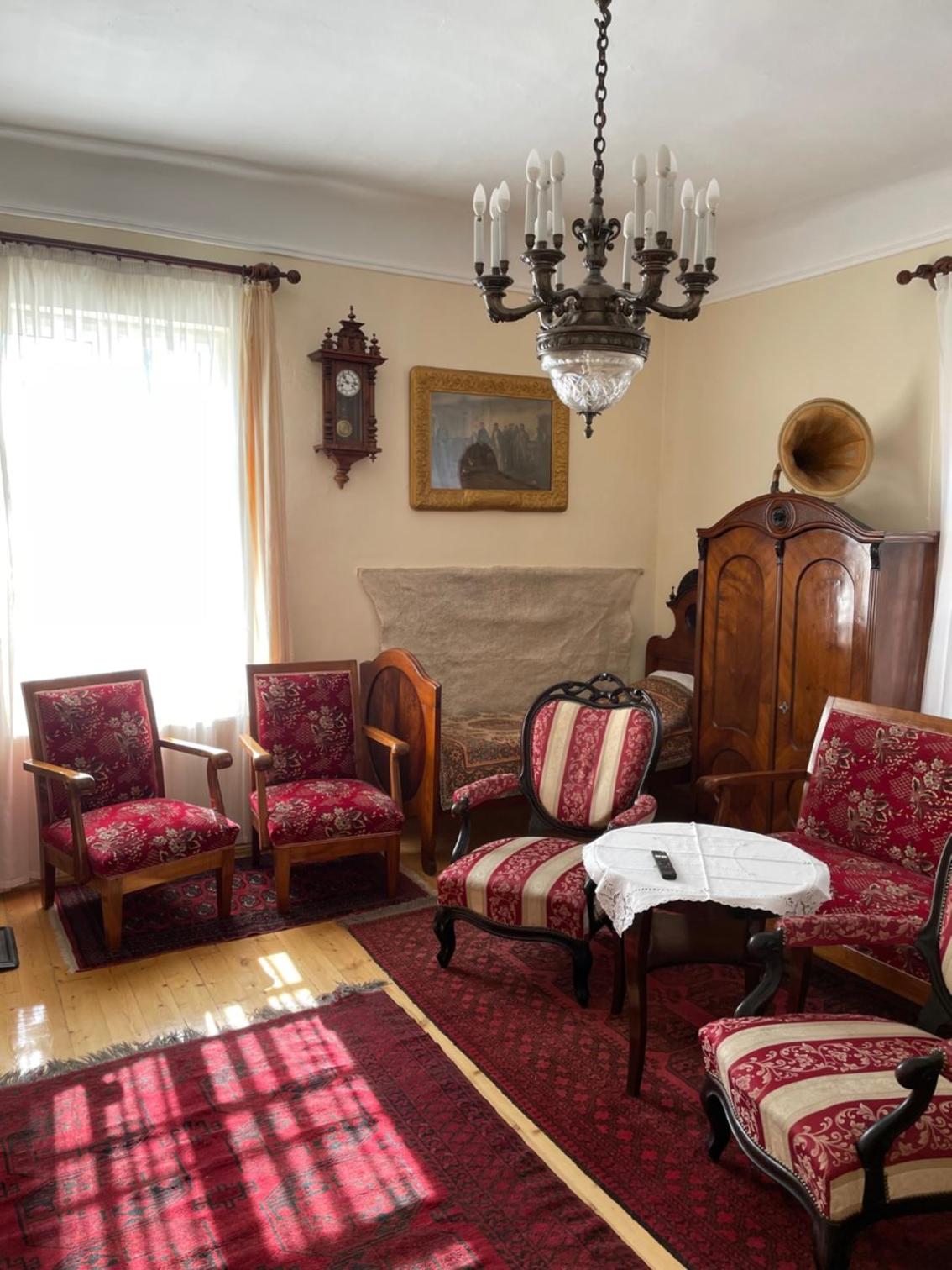 Two-Bedroom Apartment - Photo 4
