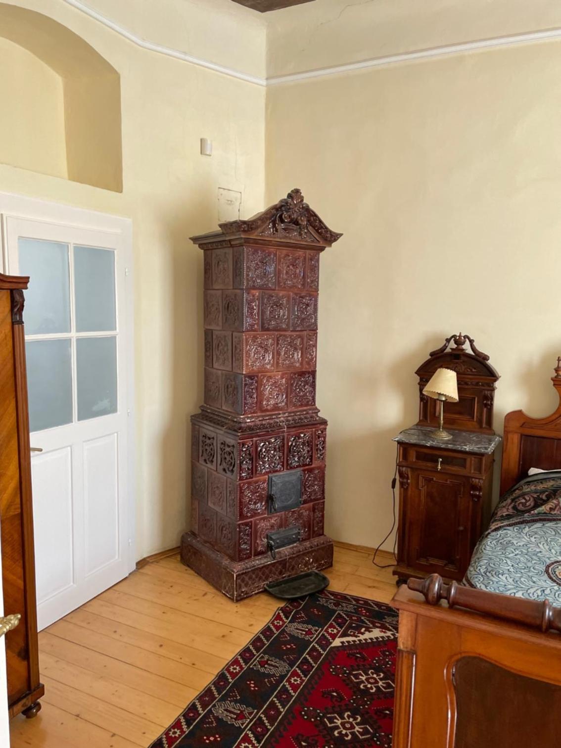 Two-Bedroom Apartment - Photo 8