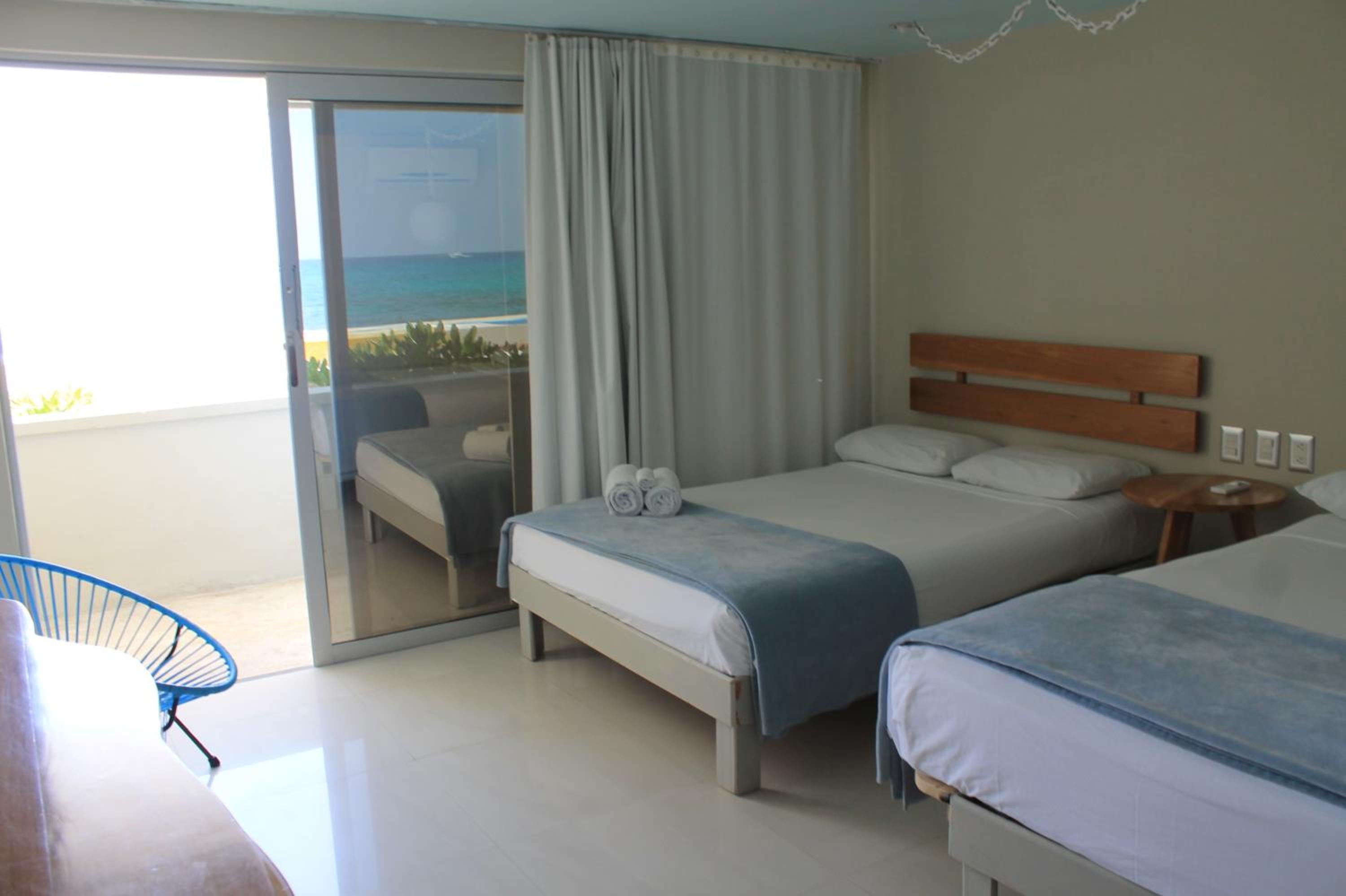 Room with Ocean View - Photo 2