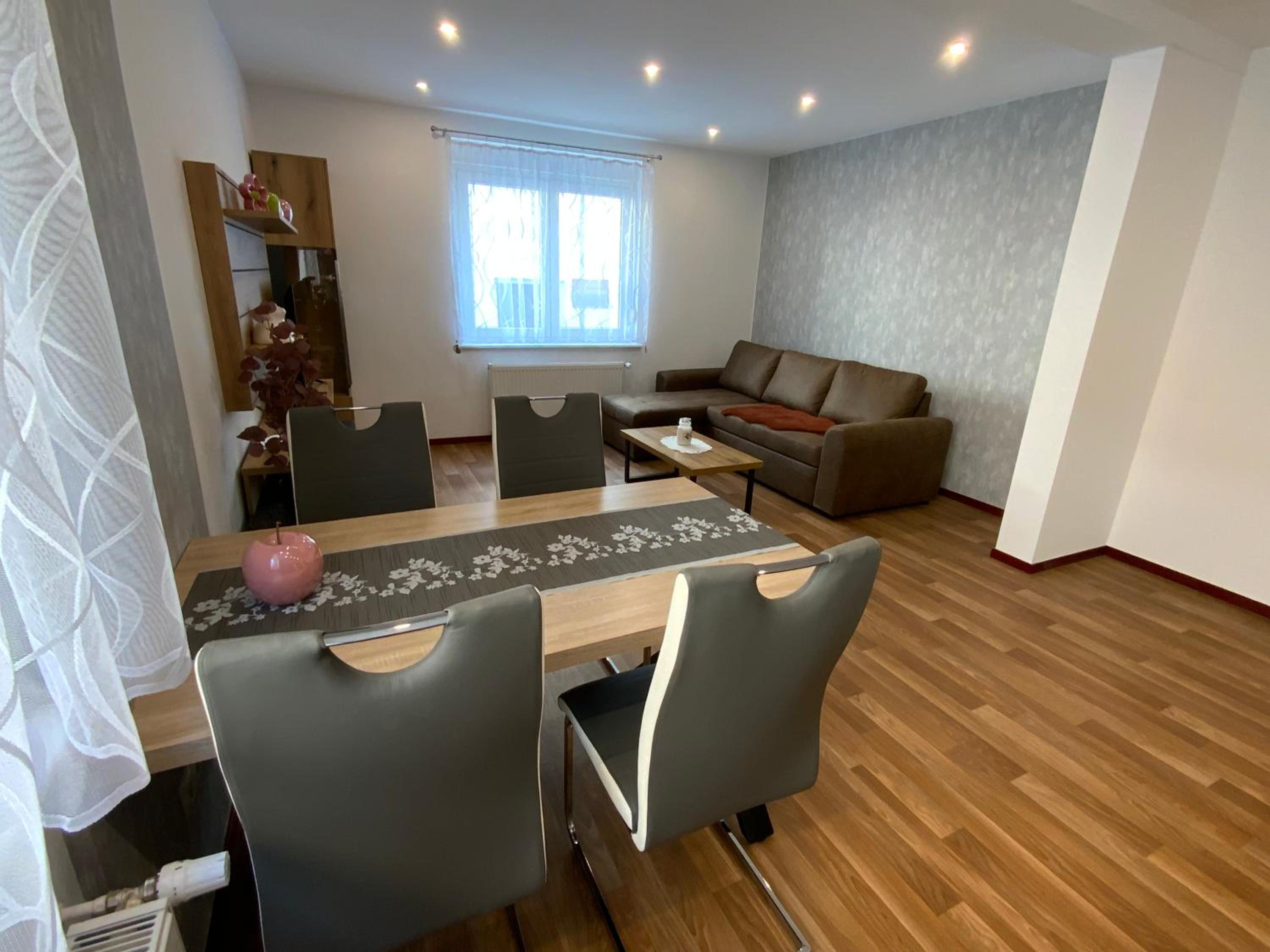 Apartment with Terrace photo 3