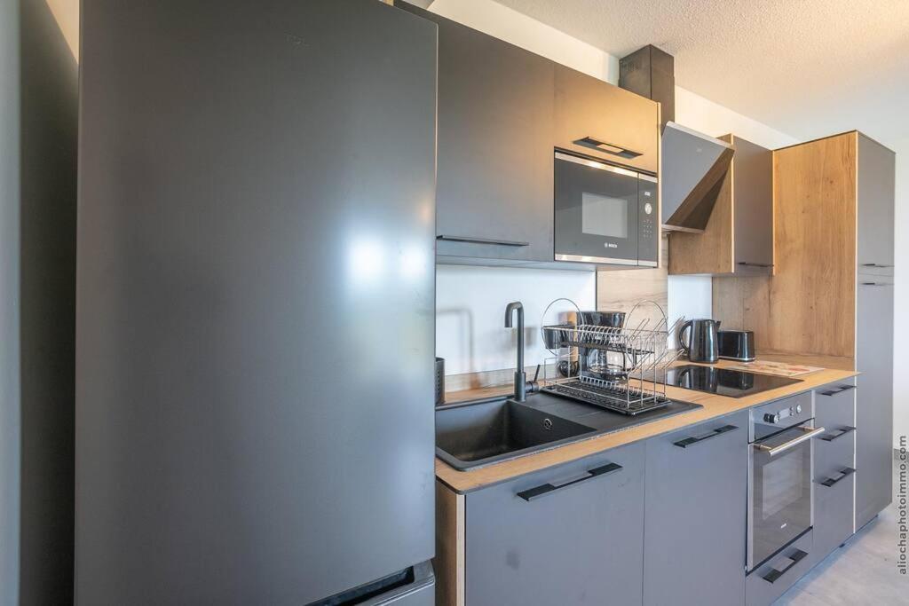 One-Bedroom Apartment photo 2