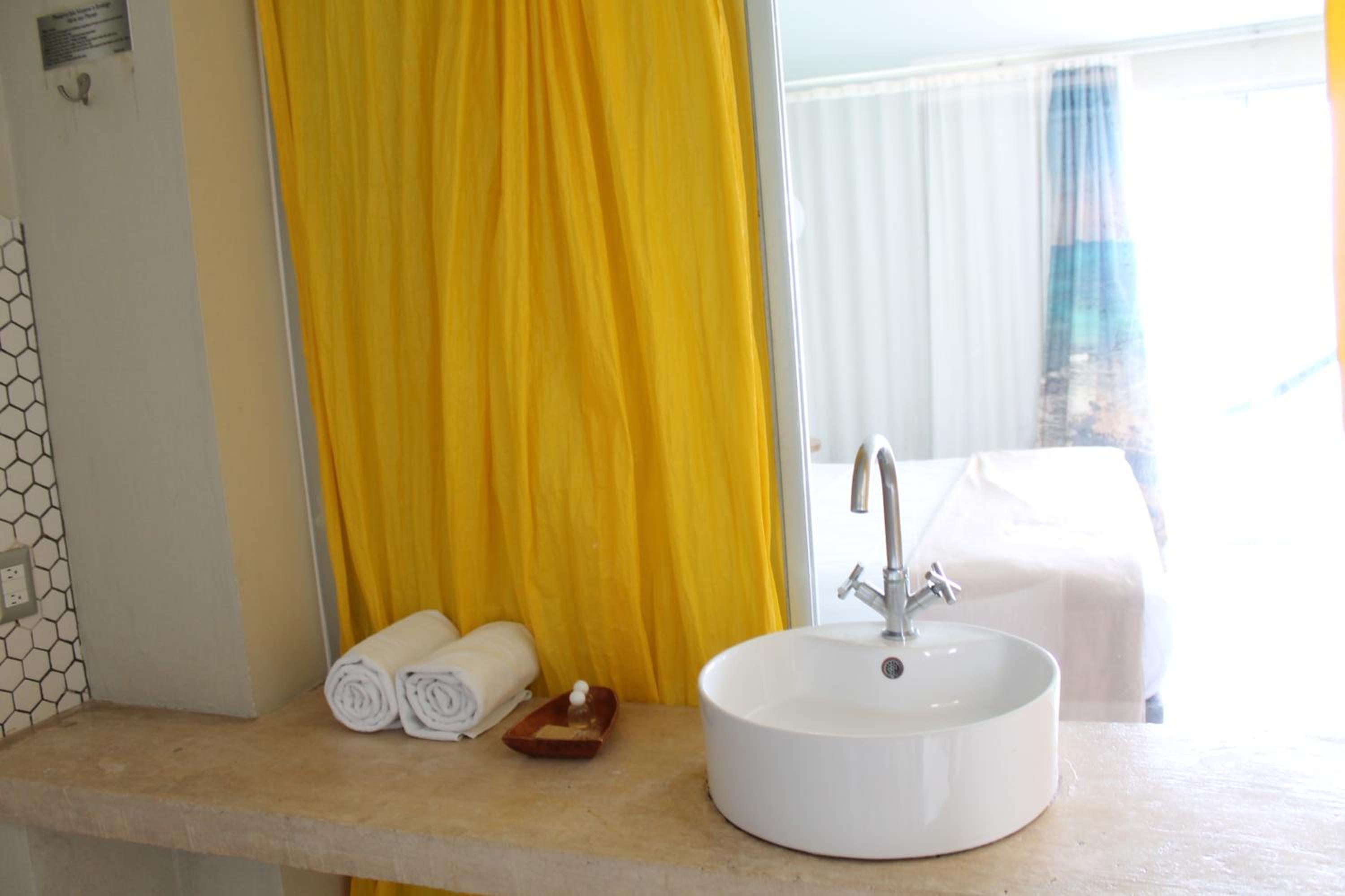 Room with Ocean View - Photo 15