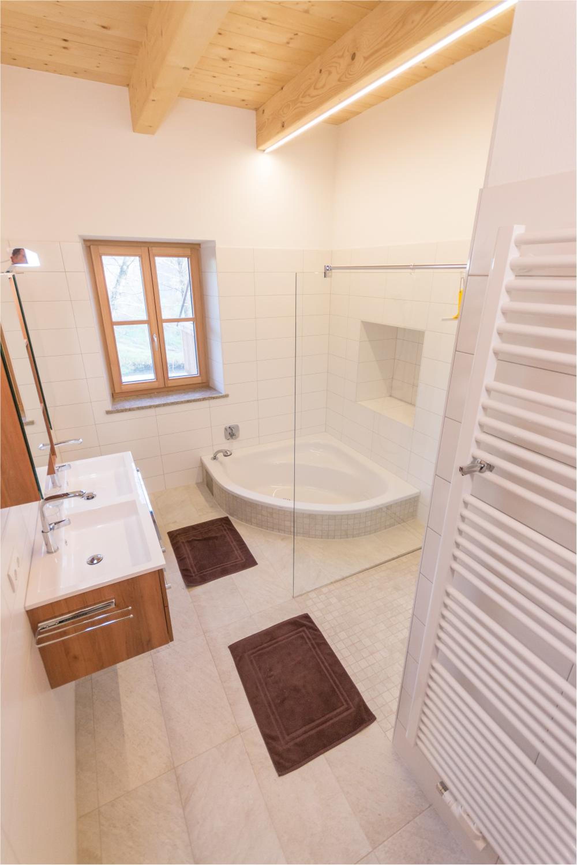 Two-Bedroom Apartment with Terrace photo 2