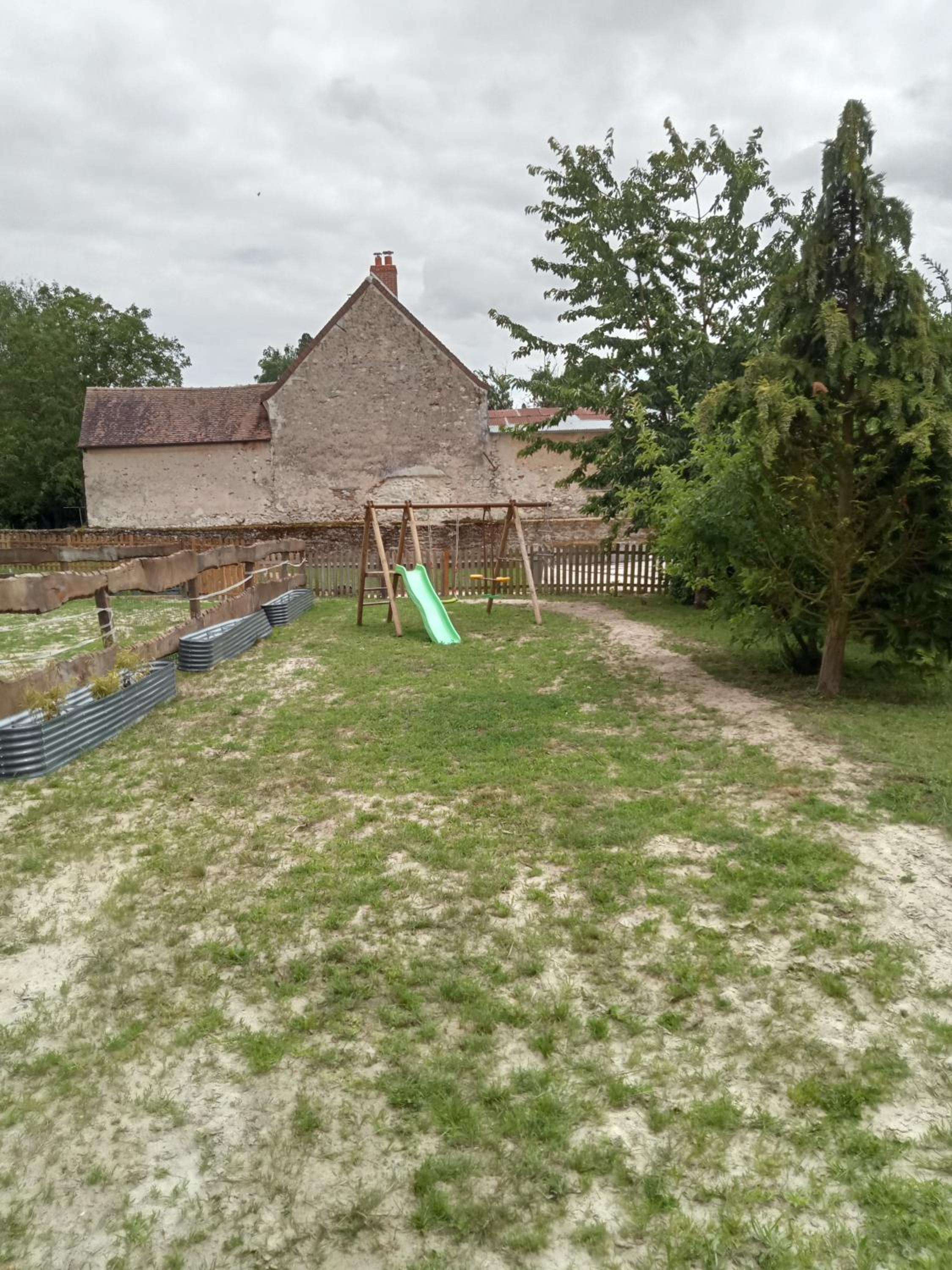 Two-Bedroom House - Photo 8