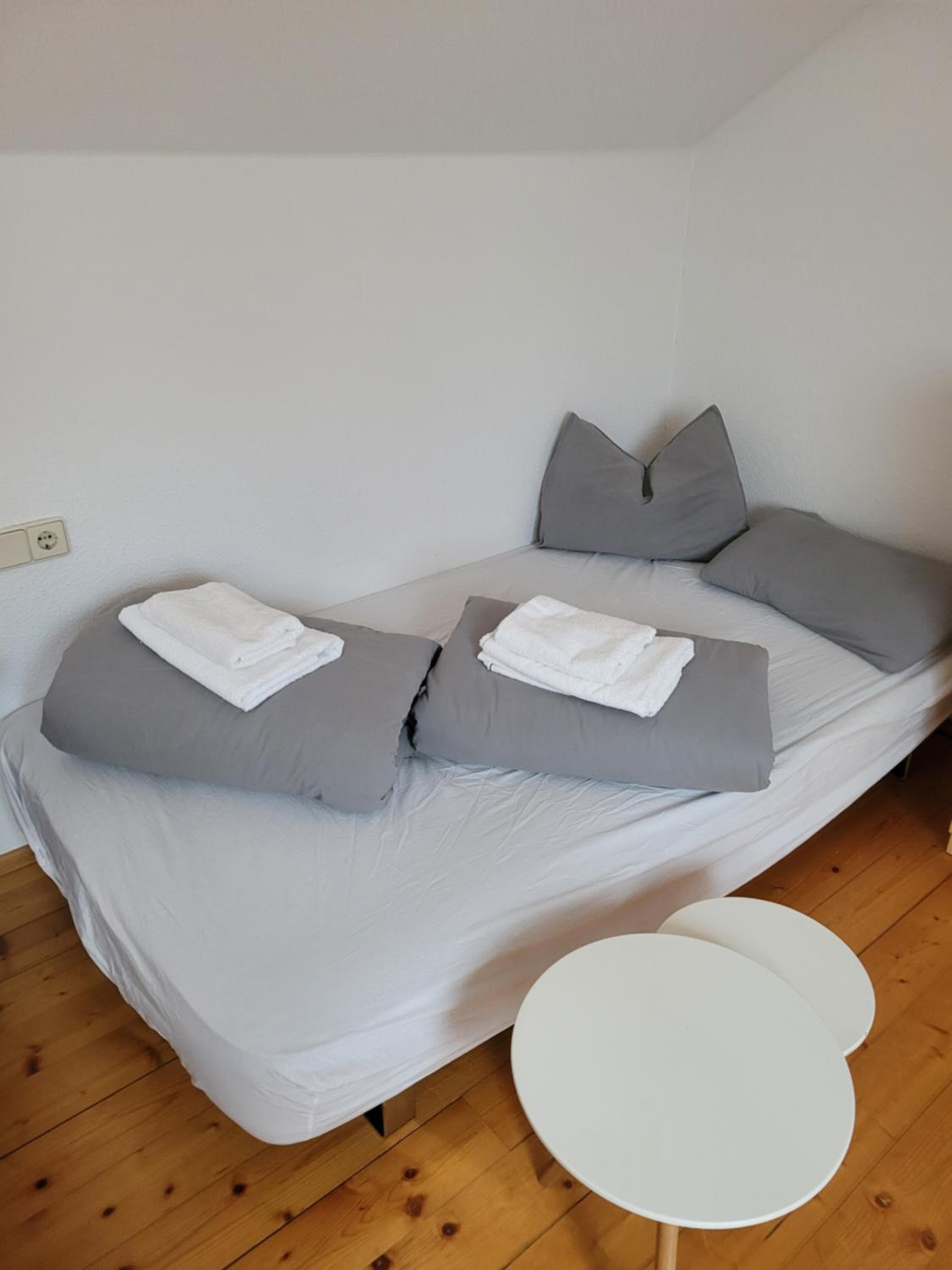 One-Bedroom Apartment photo 2