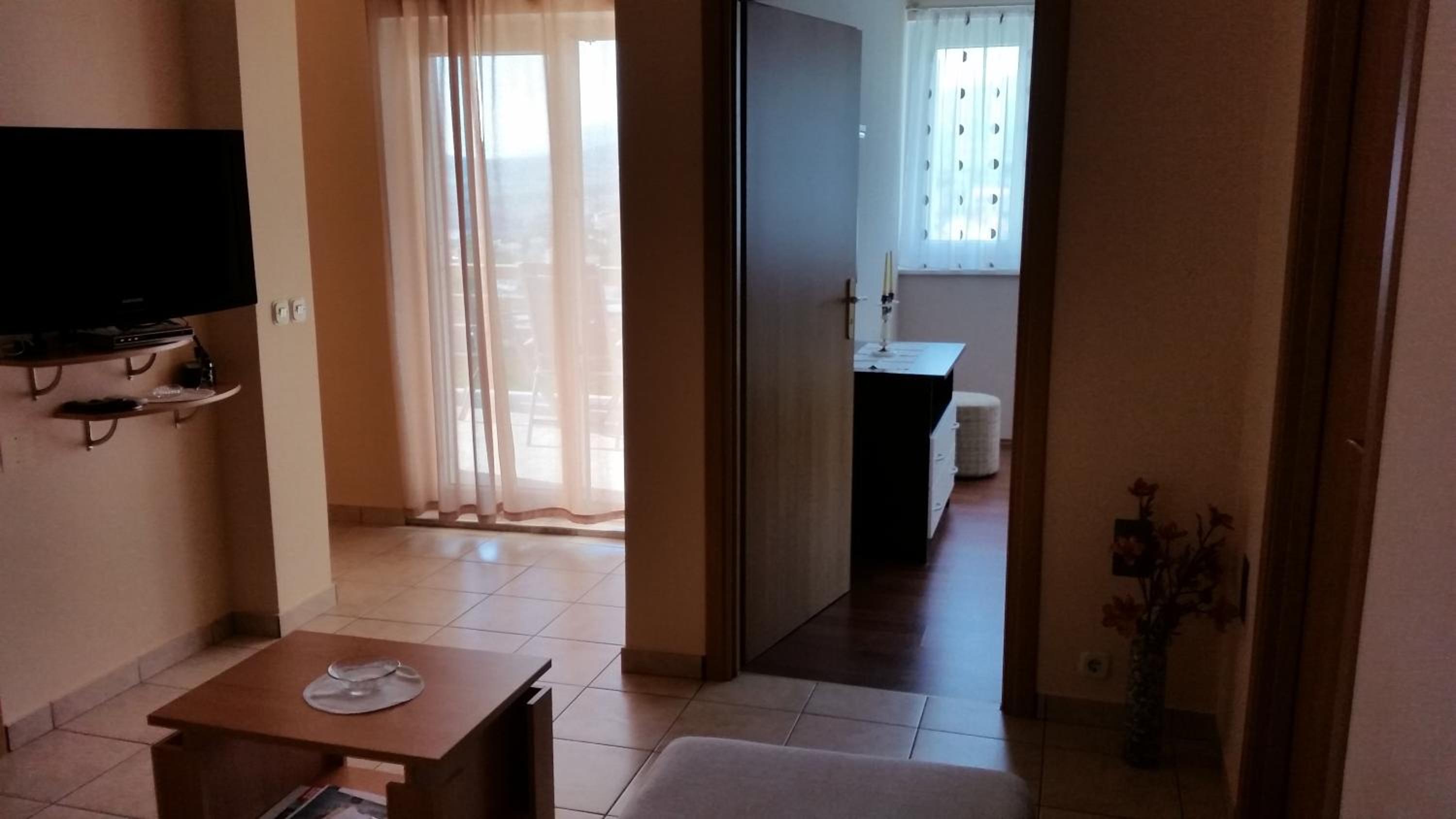 Two-Bedroom Apartment with Terrace and Sea View photo 3