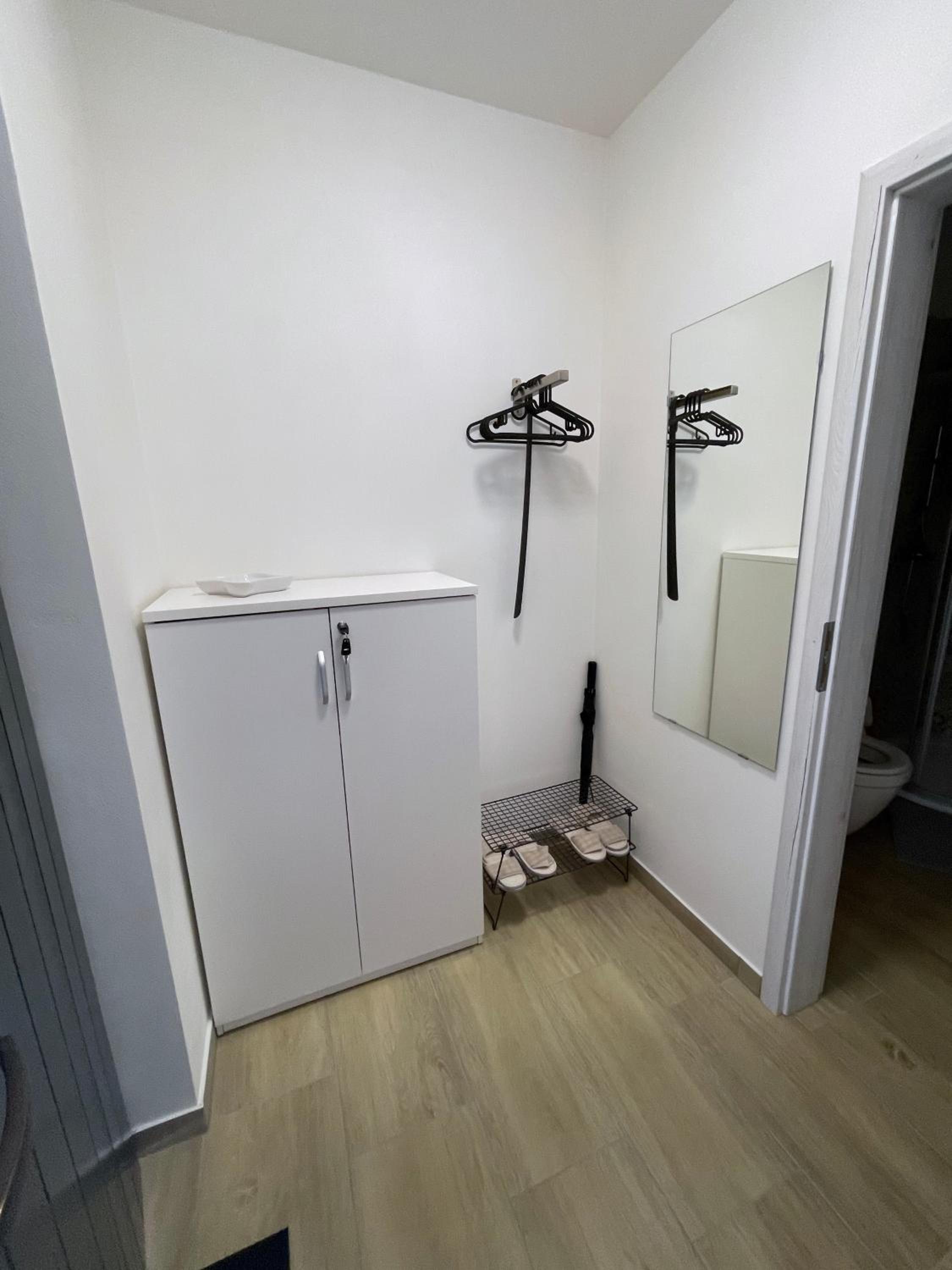 Apartment - Split Level - Photo 12