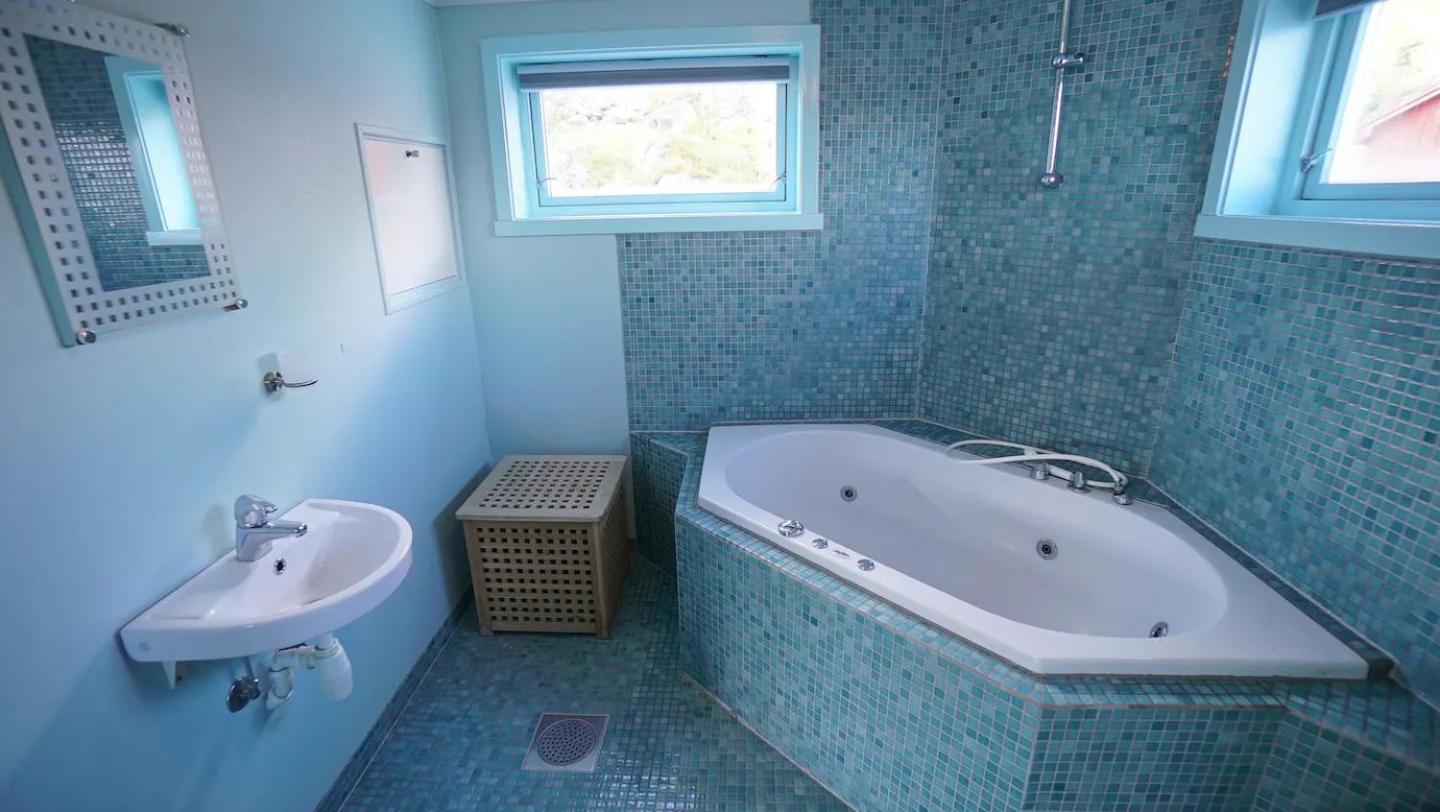 Two-Bedroom House photo 2