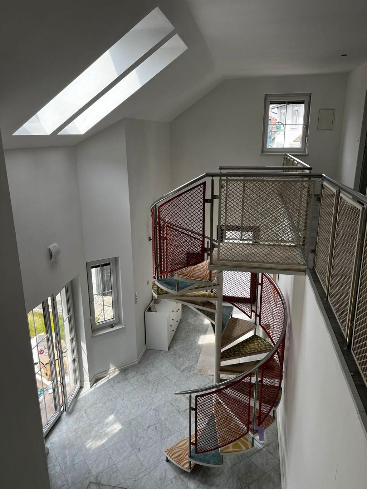 Three-Bedroom House photo 2