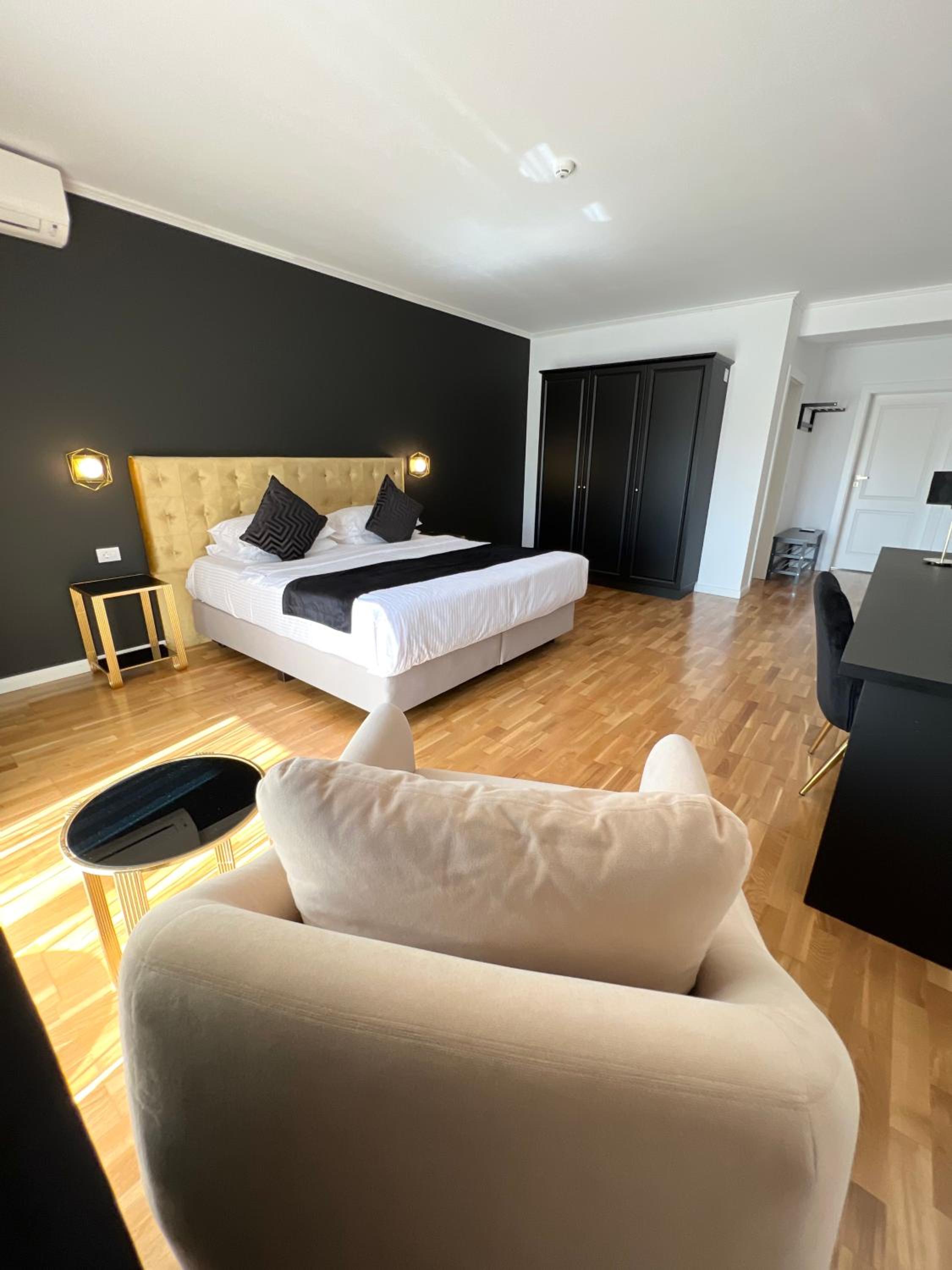 Deluxe Double or Twin Room with Balcony - Photo 66