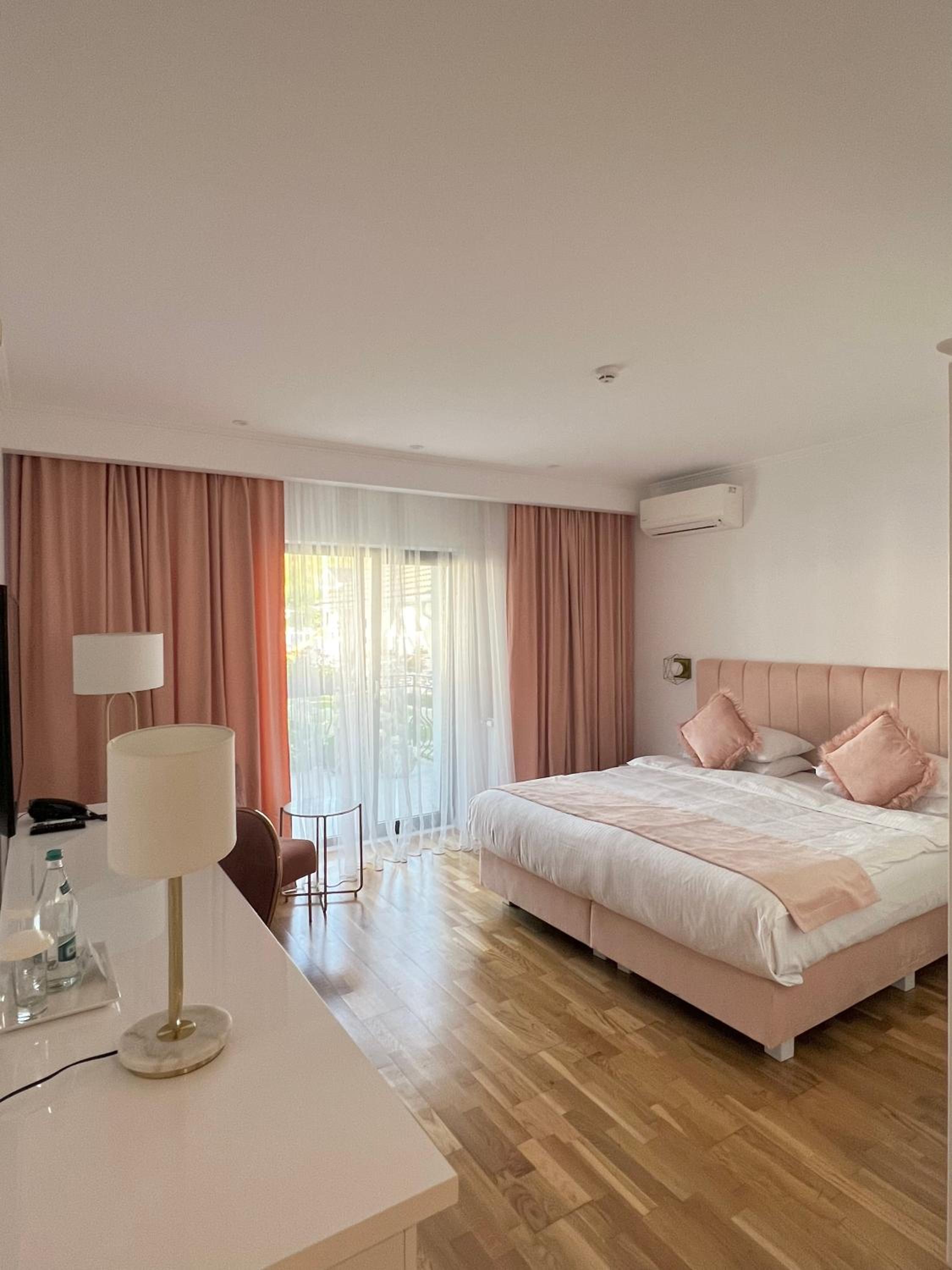 Deluxe Double or Twin Room with Garden View - Photo 27