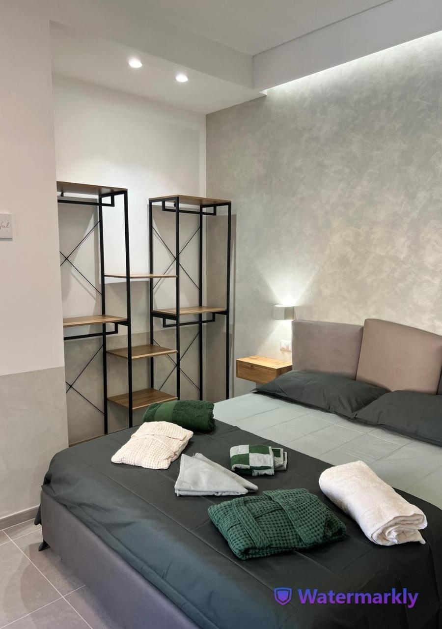 One-Bedroom Apartment photo 3