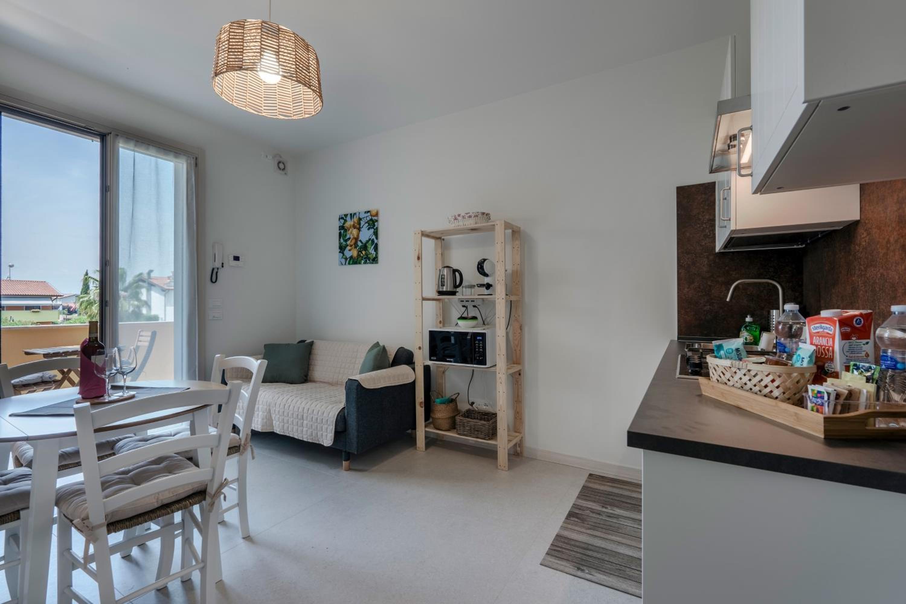 One-Bedroom Apartment