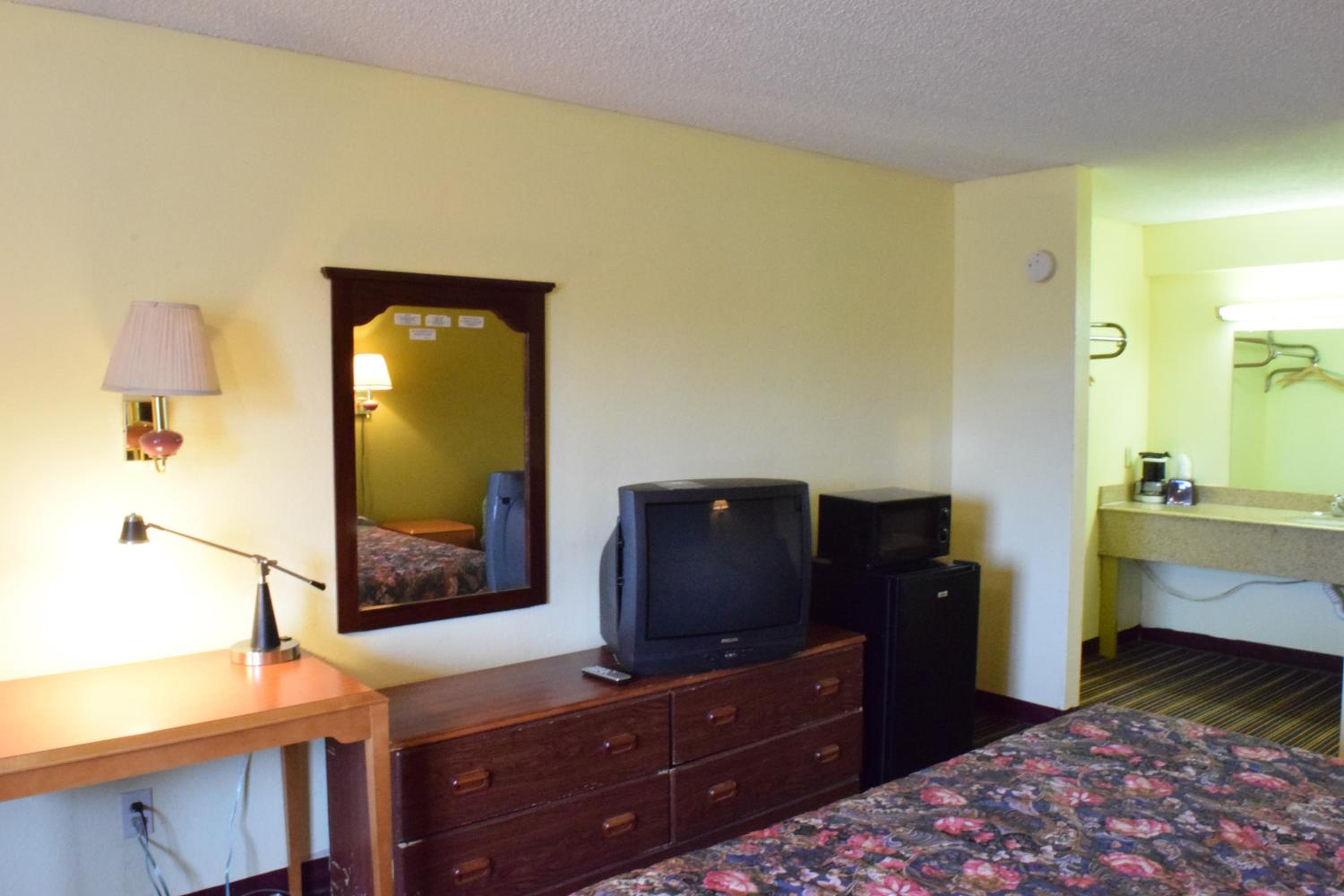 Double Room - Photo 6