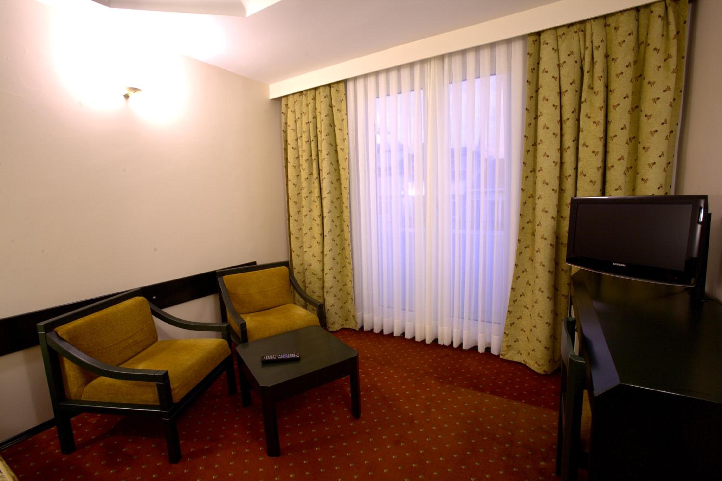 Standard Quadruple Room photo 3