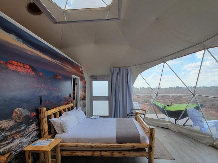 Deluxe Queen Room at Clear Sky Resorts - Grand Canyon - Unique Sky Domes in Valle