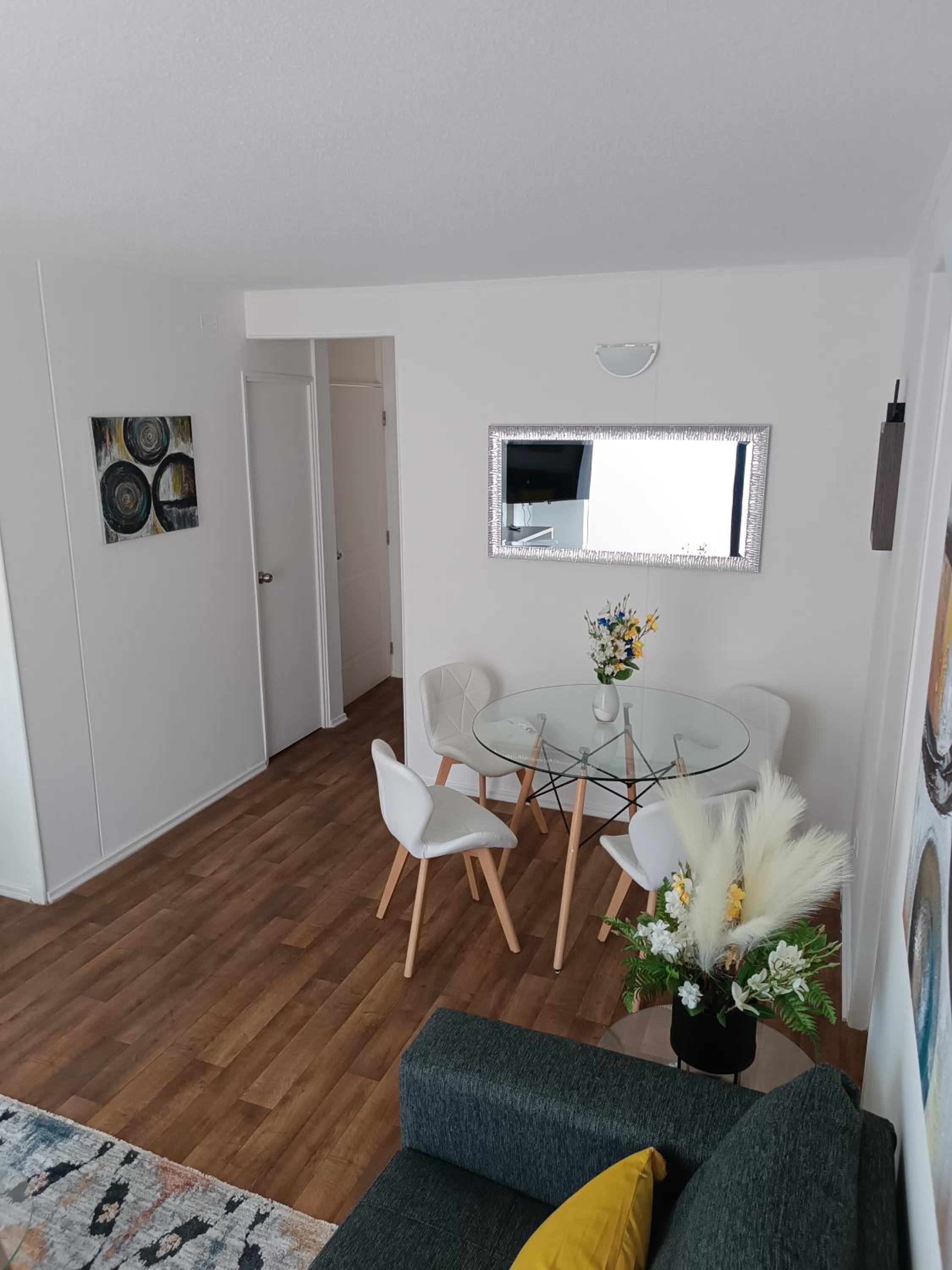 Three-Bedroom Apartment photo 2