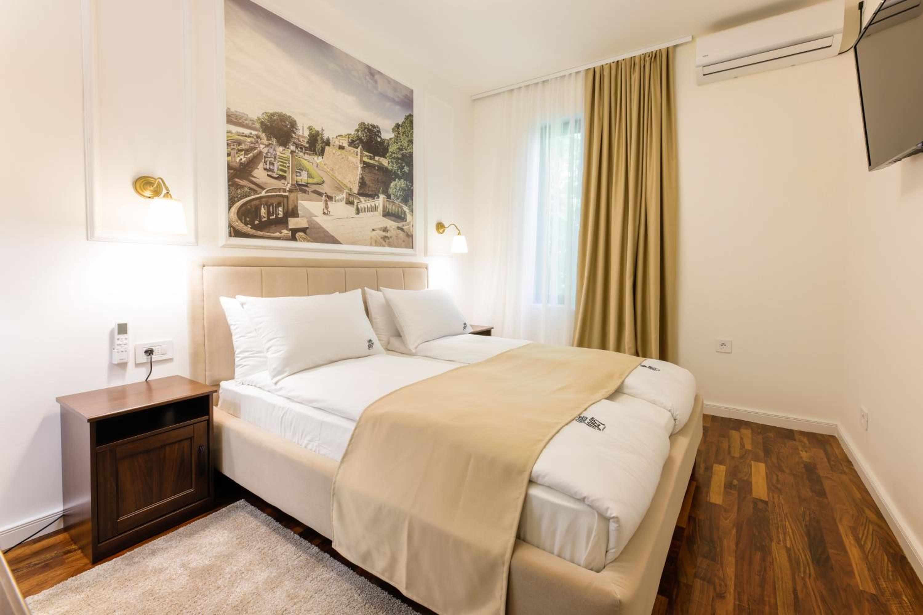 Family Suite - Photo 5