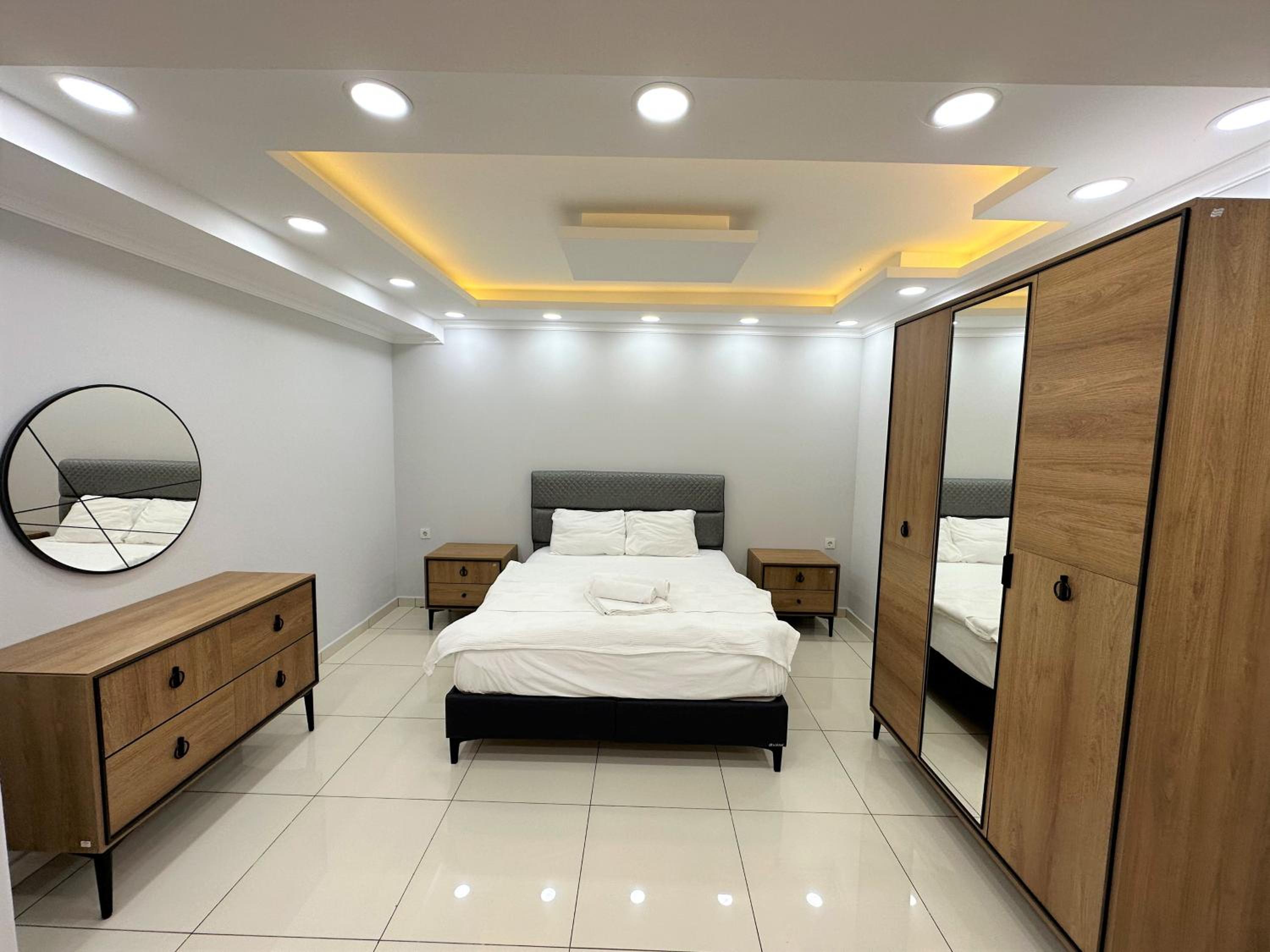 Deluxe King Suite